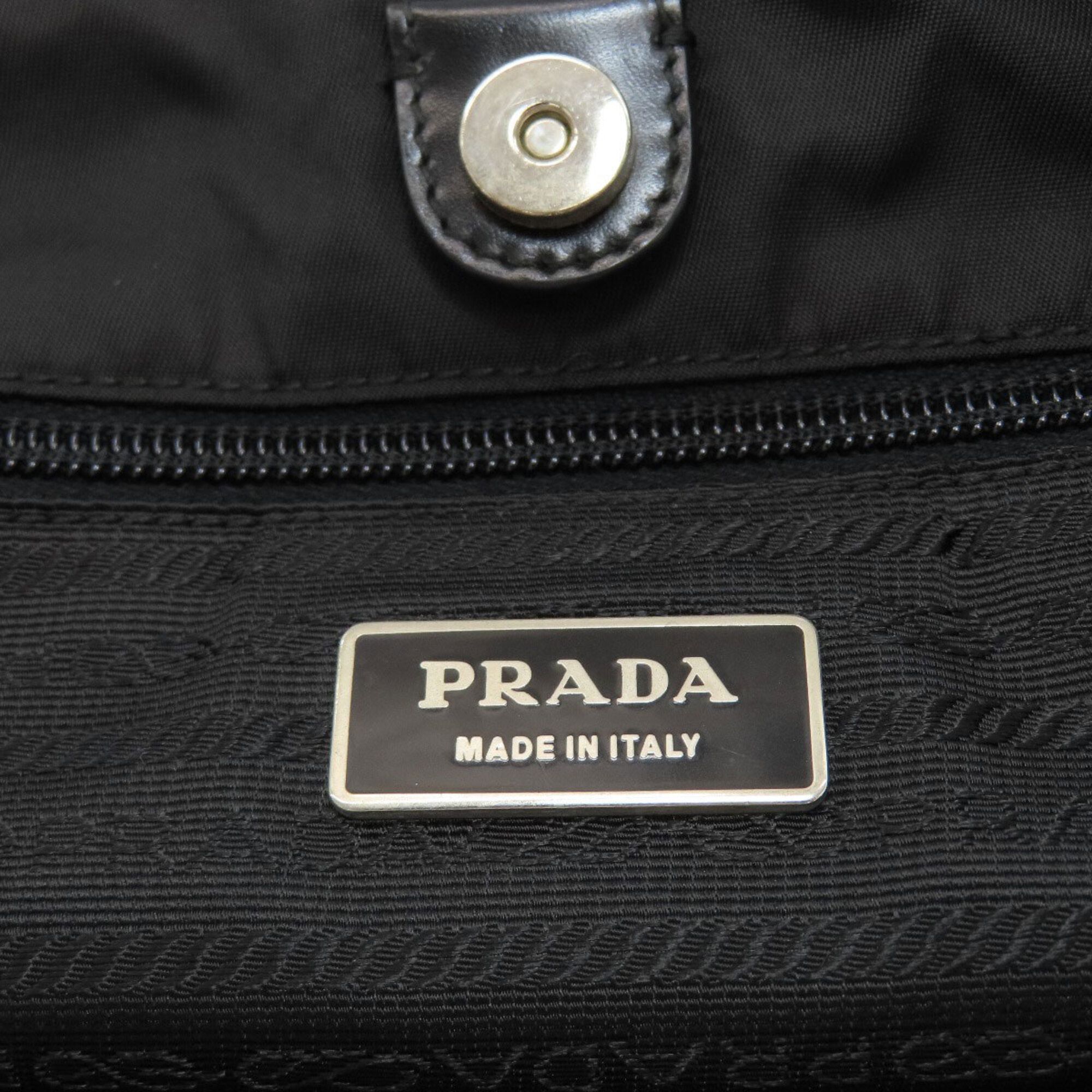 Nylon Shoulder Bag (Pre-Owned) - Prada - Modalova
