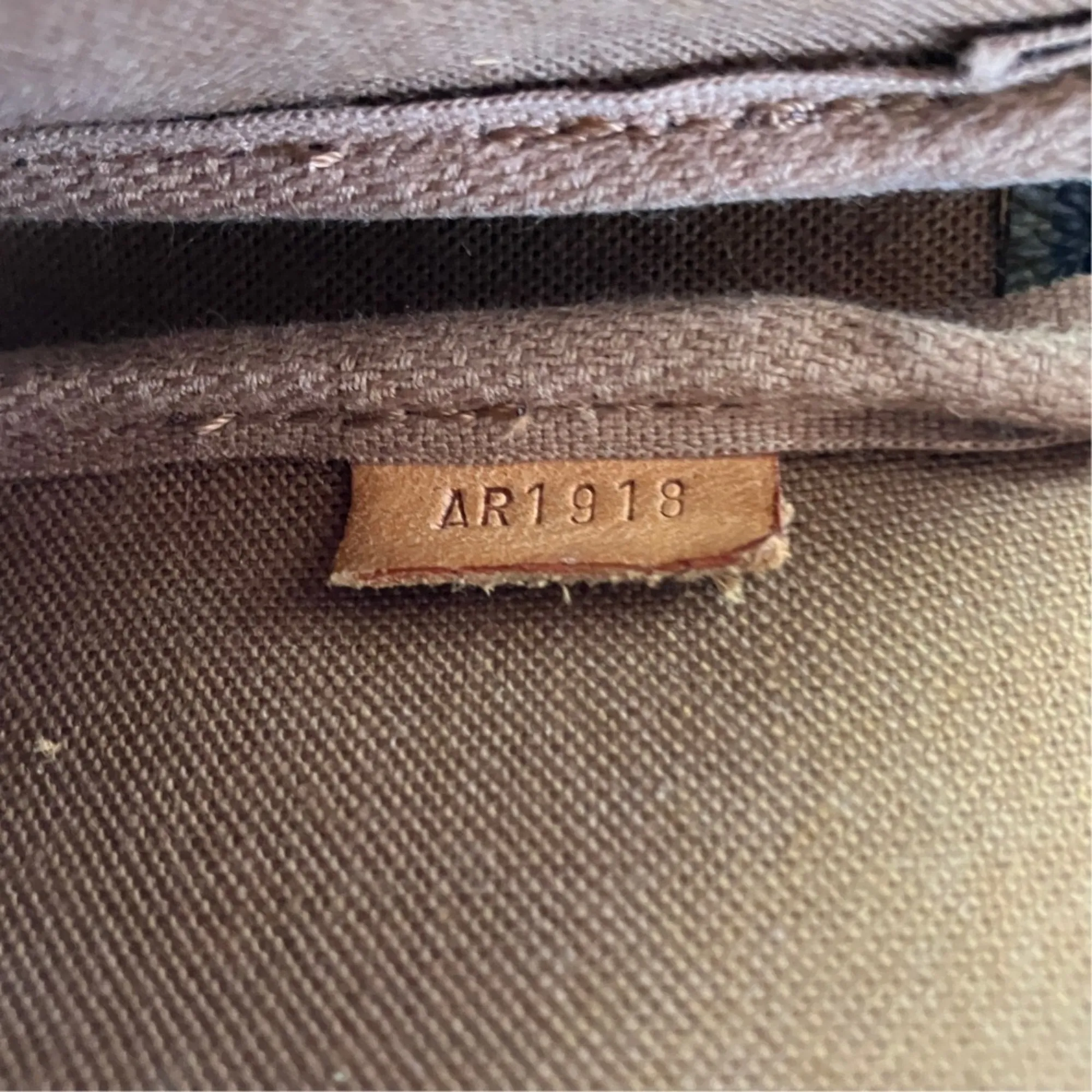 Pochette Pouch (Pre-Owned) - Louis Vuitton - Modalova