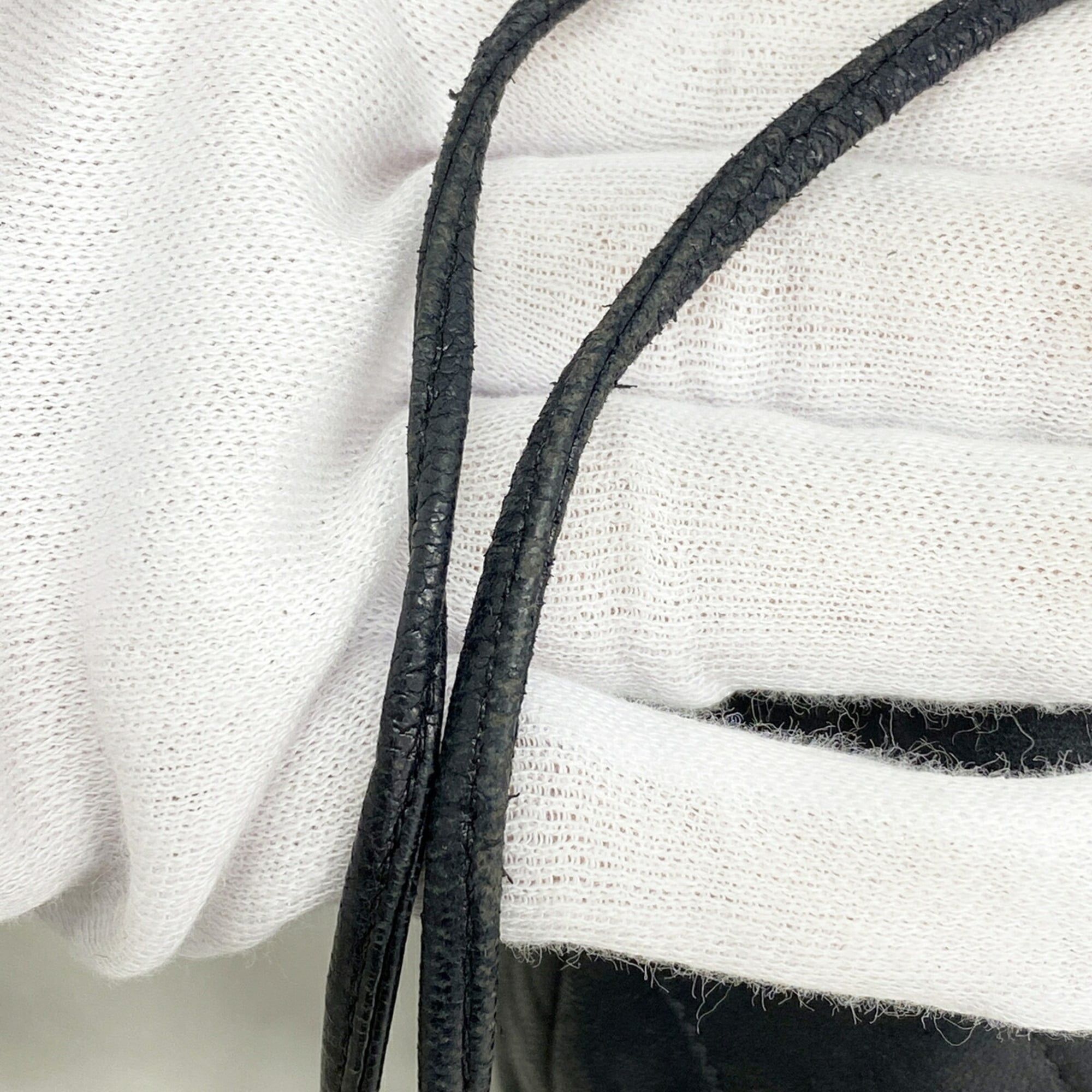Leather Shoulder Bag (Pre-Owned) - Chanel - Modalova
