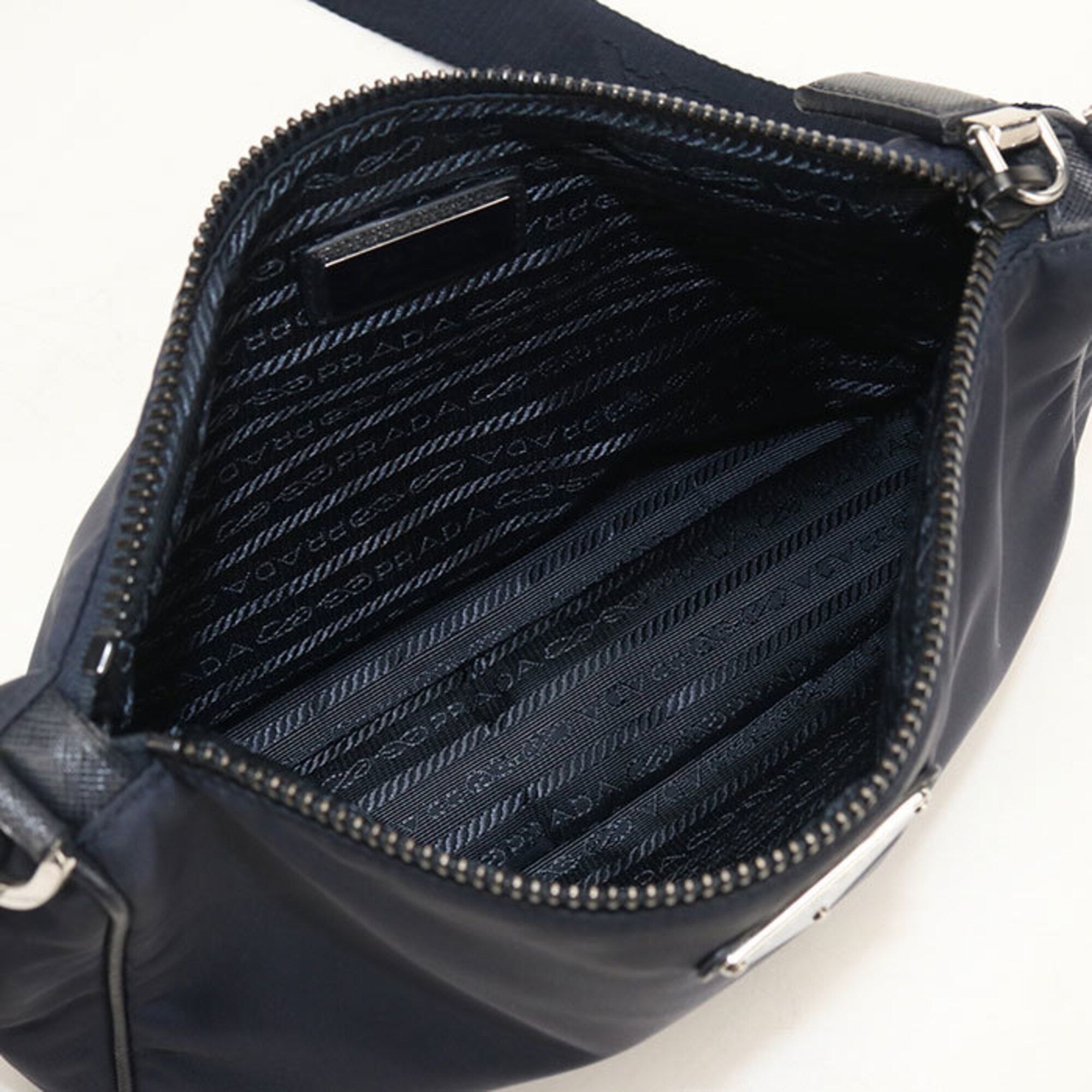 Nylon Shoulder Bag (Pre-Owned) - Prada - Modalova