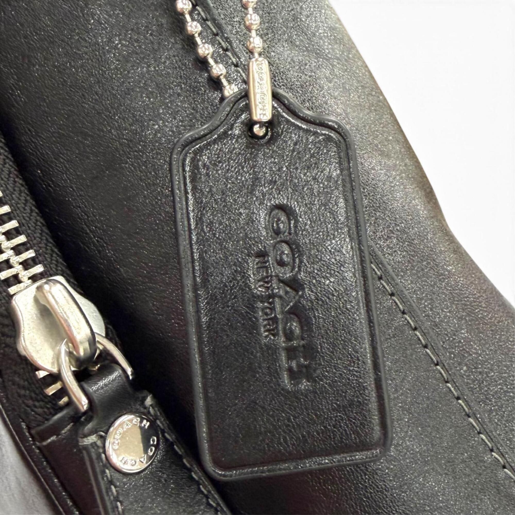 Leather Shoulder Bag (Pre-Owned) - Coach - Modalova