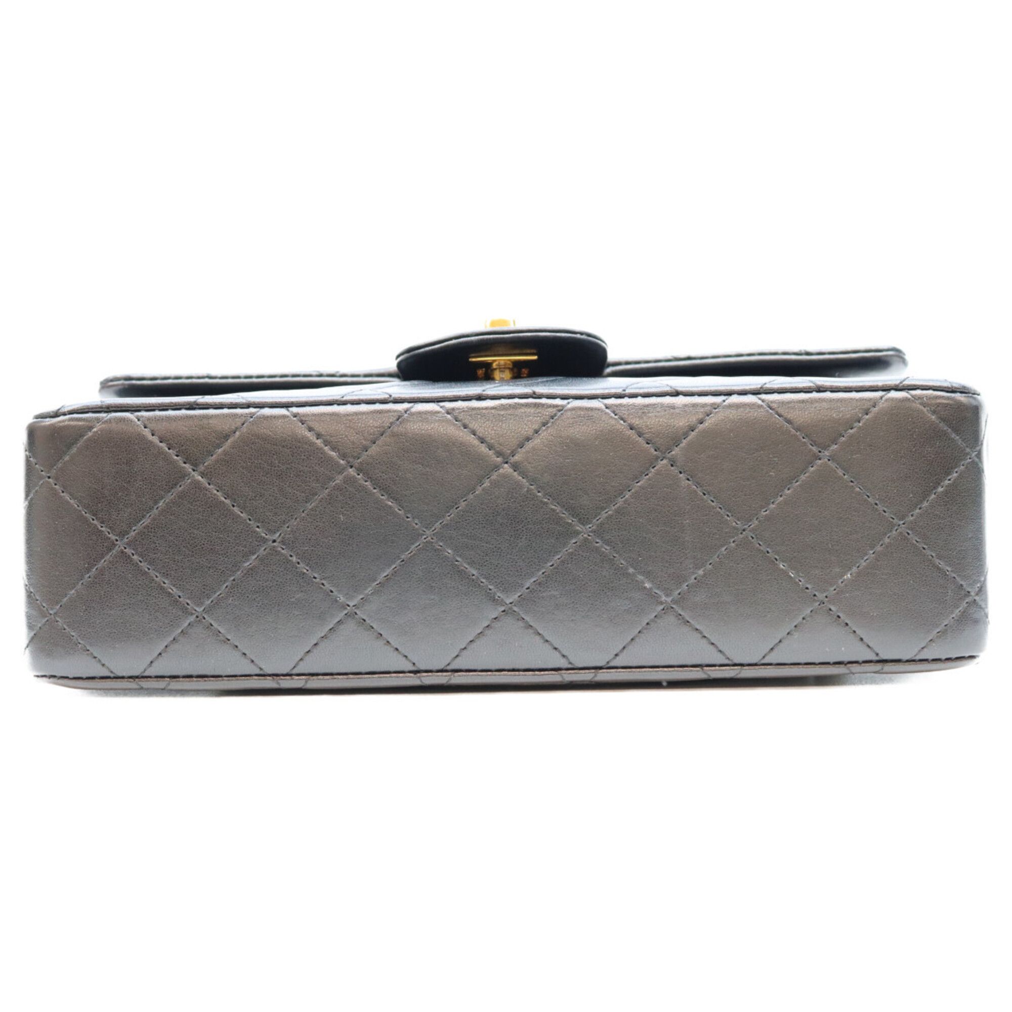 Leather Shoulder Bag (Pre-Owned) - Chanel - Modalova