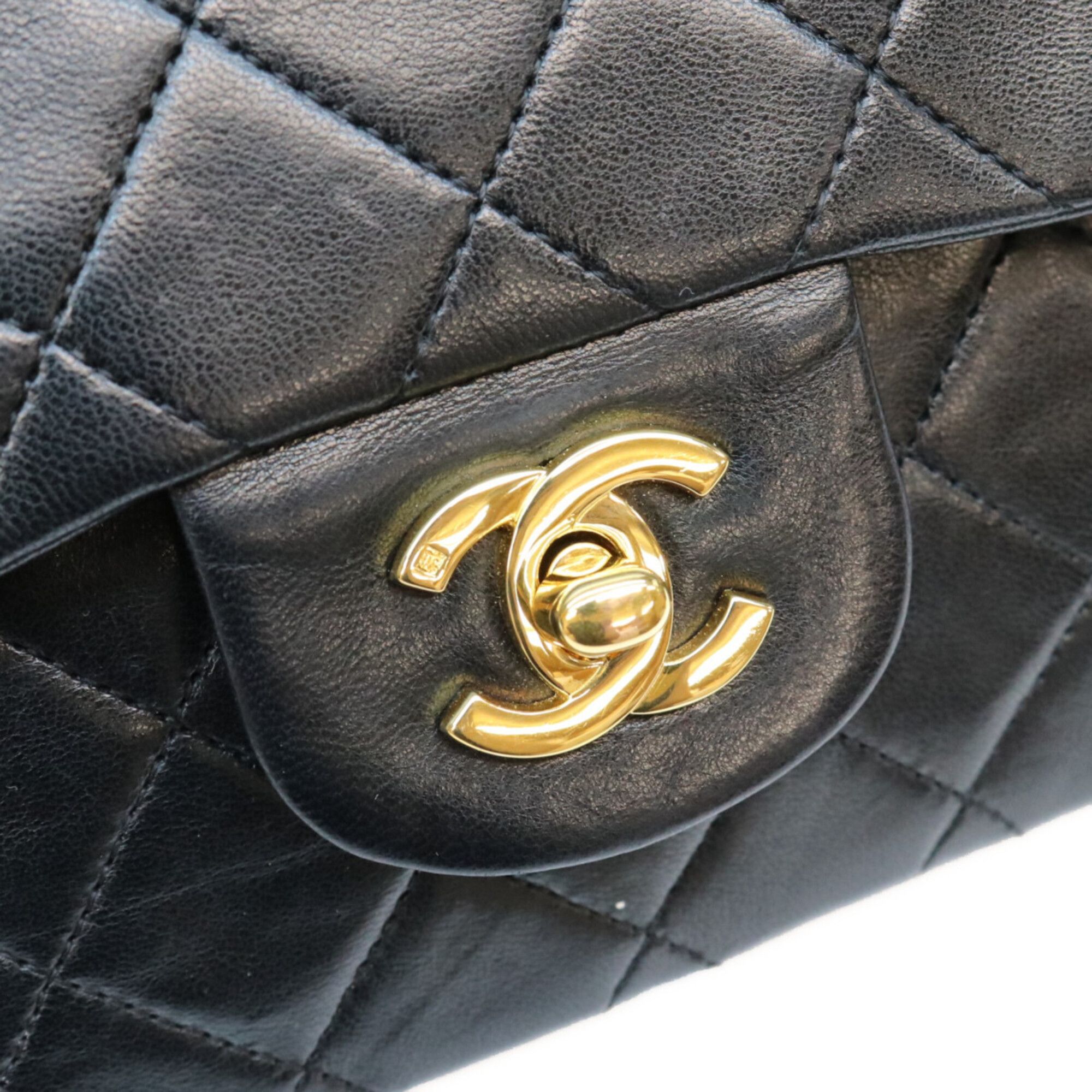 Leather Shoulder Bag (Pre-Owned) - Chanel - Modalova