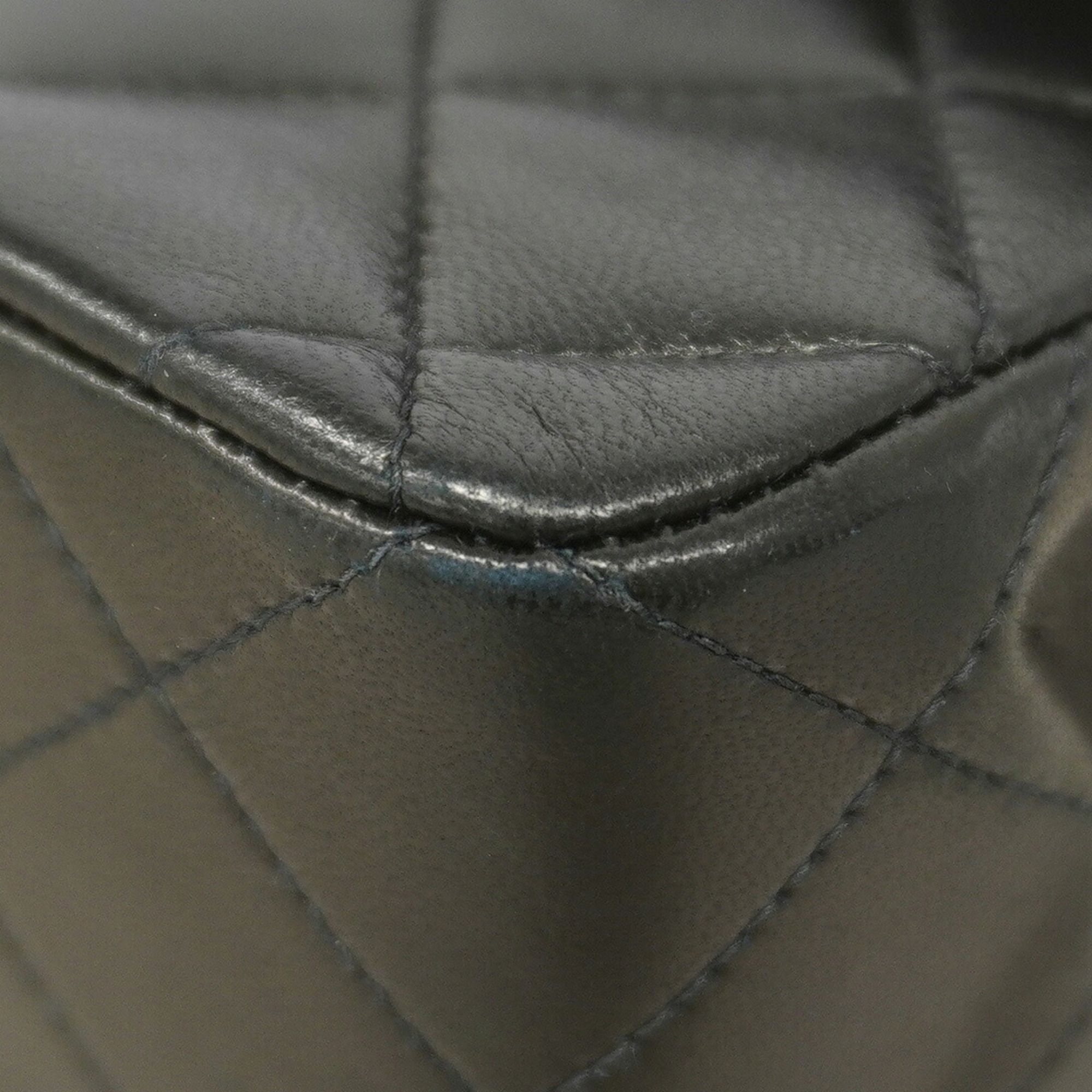 Leather Shoulder Bag (Pre-Owned) - Chanel - Modalova