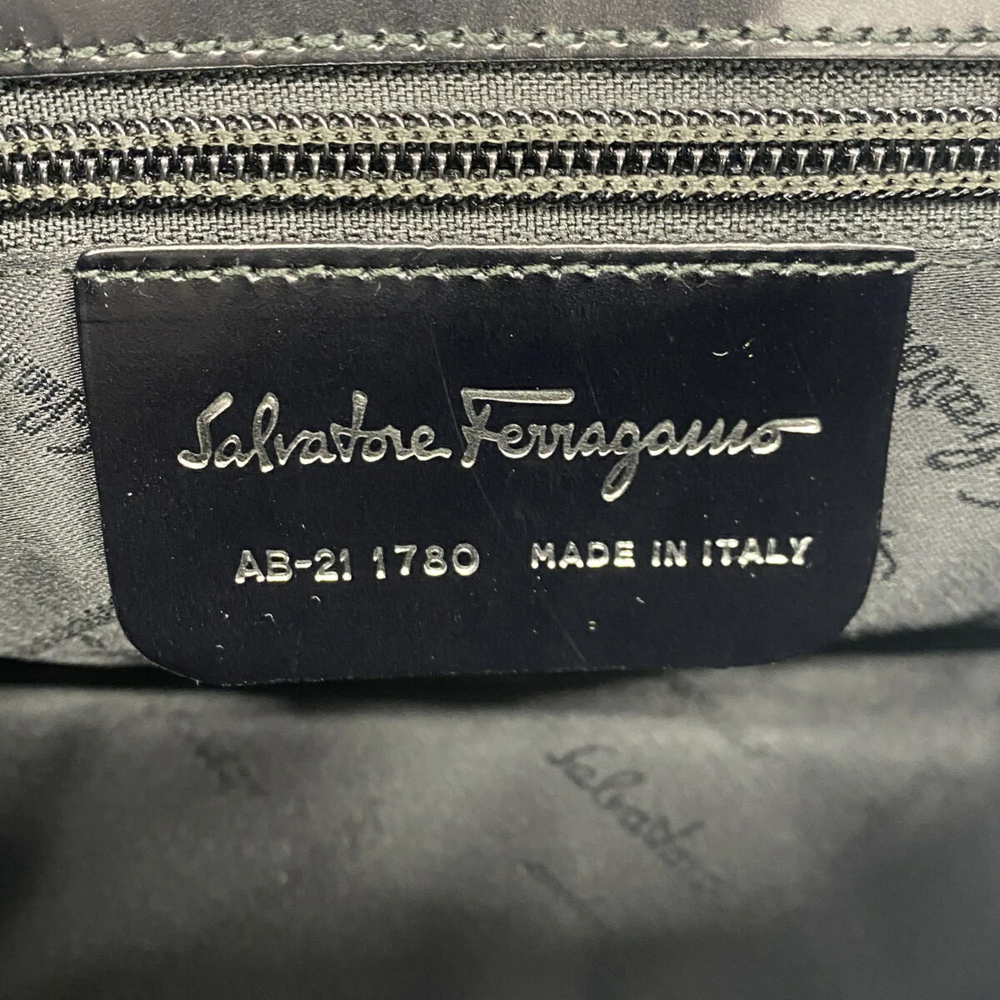 Leather Shoulder Bag (Pre-Owned) - Salvatore Ferragamo - Modalova