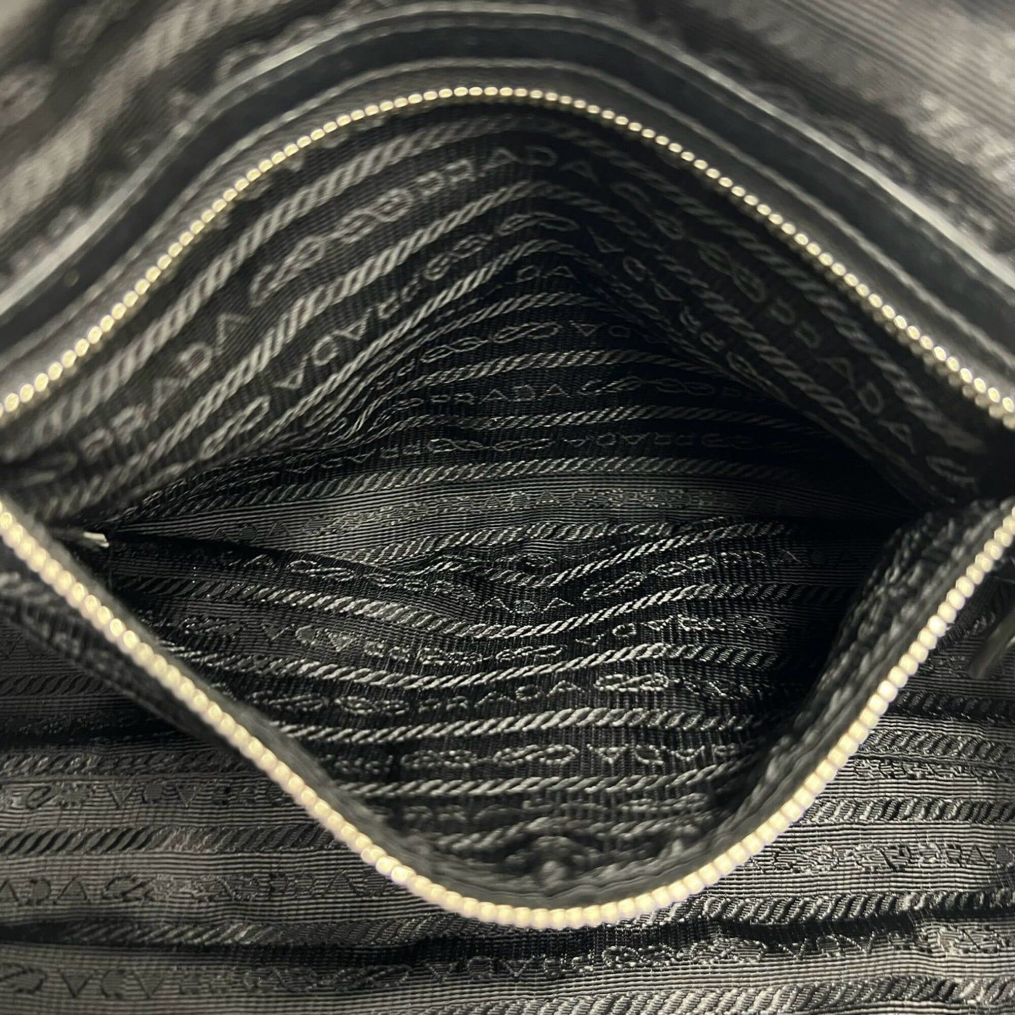 Leather Shoulder Bag (Pre-Owned) - Prada - Modalova