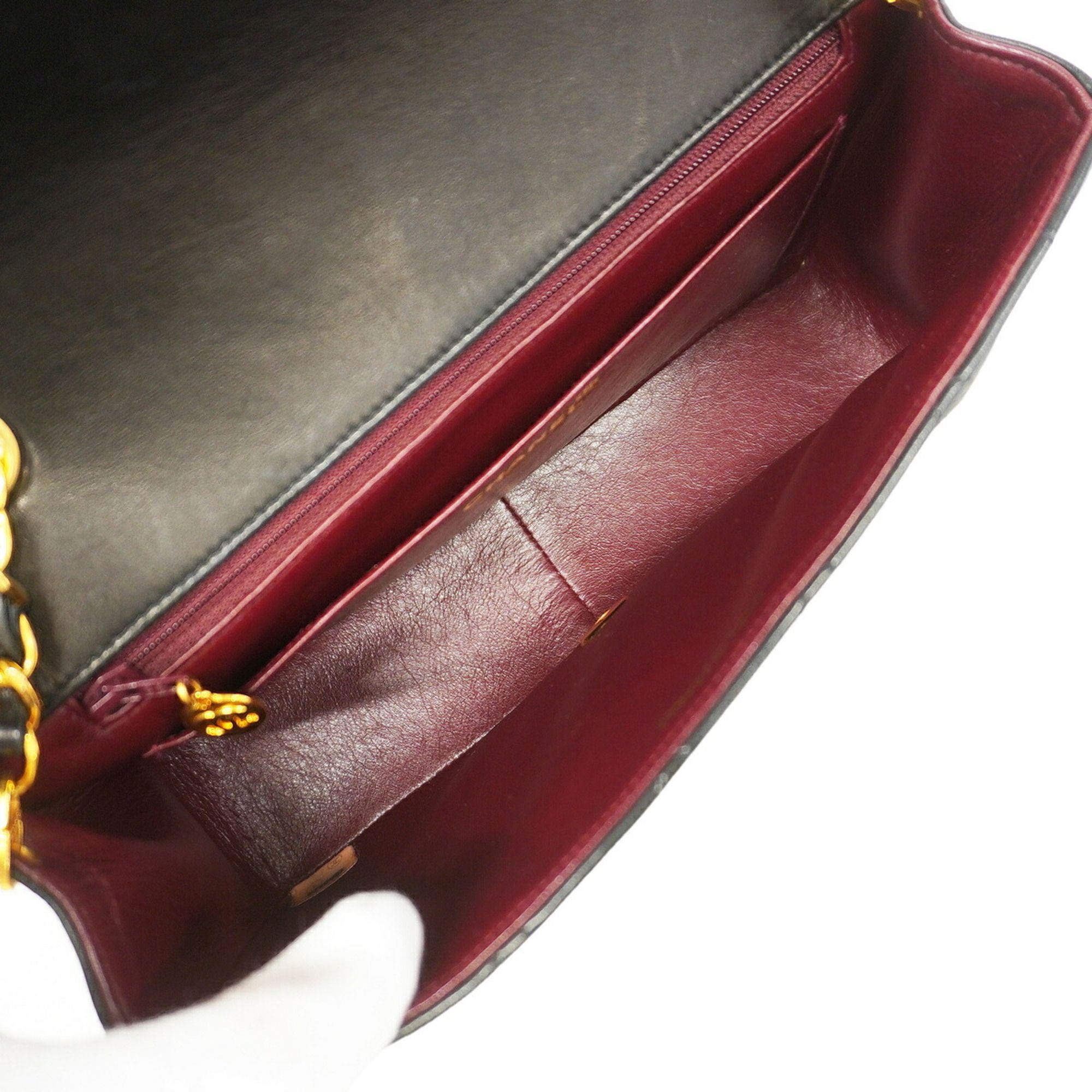 Leather Shoulder Bag (Pre-Owned) - Chanel - Modalova