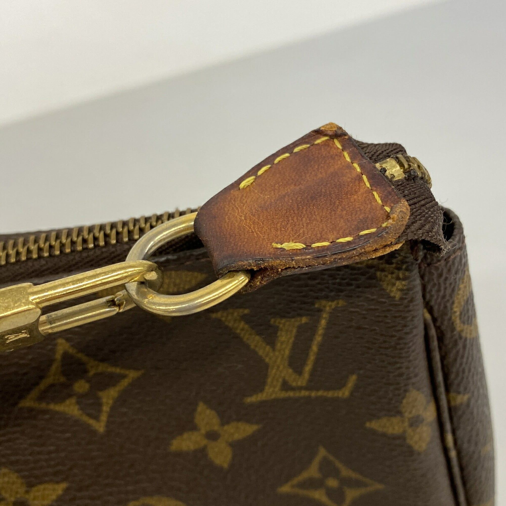 Pouch (Pre-Owned) - Louis Vuitton - Modalova