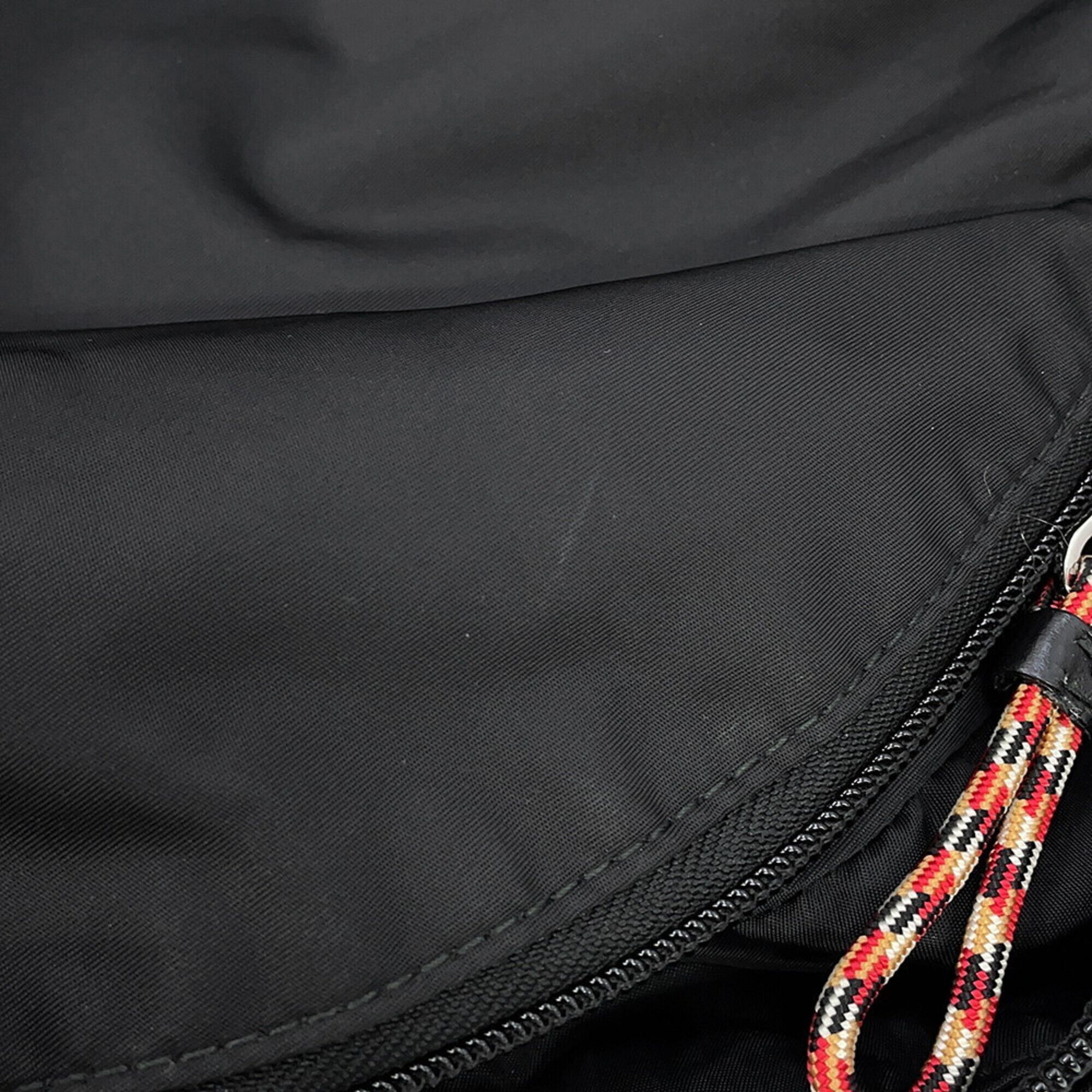Nylon Sling Bag (Pre-Owned) - Burberry - Modalova