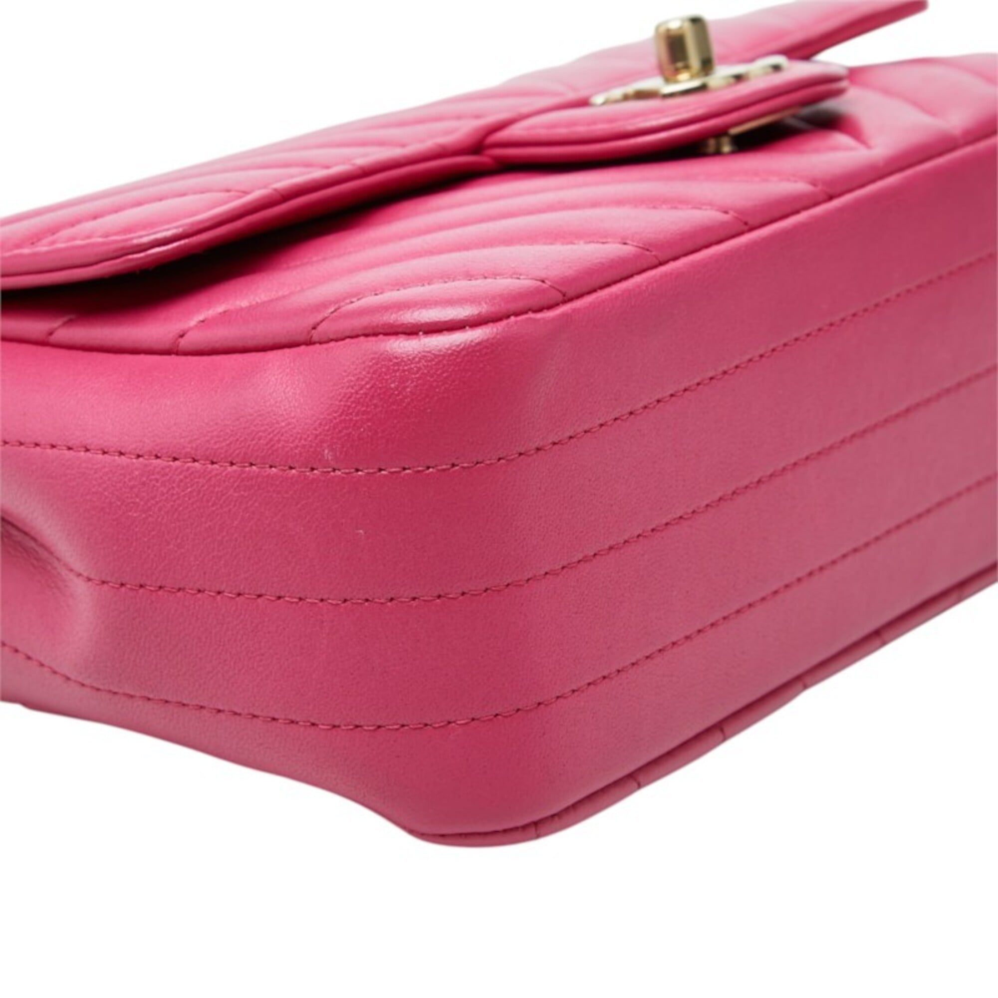 Leather Shoulder Bag (Pre-Owned) - Chanel - Modalova