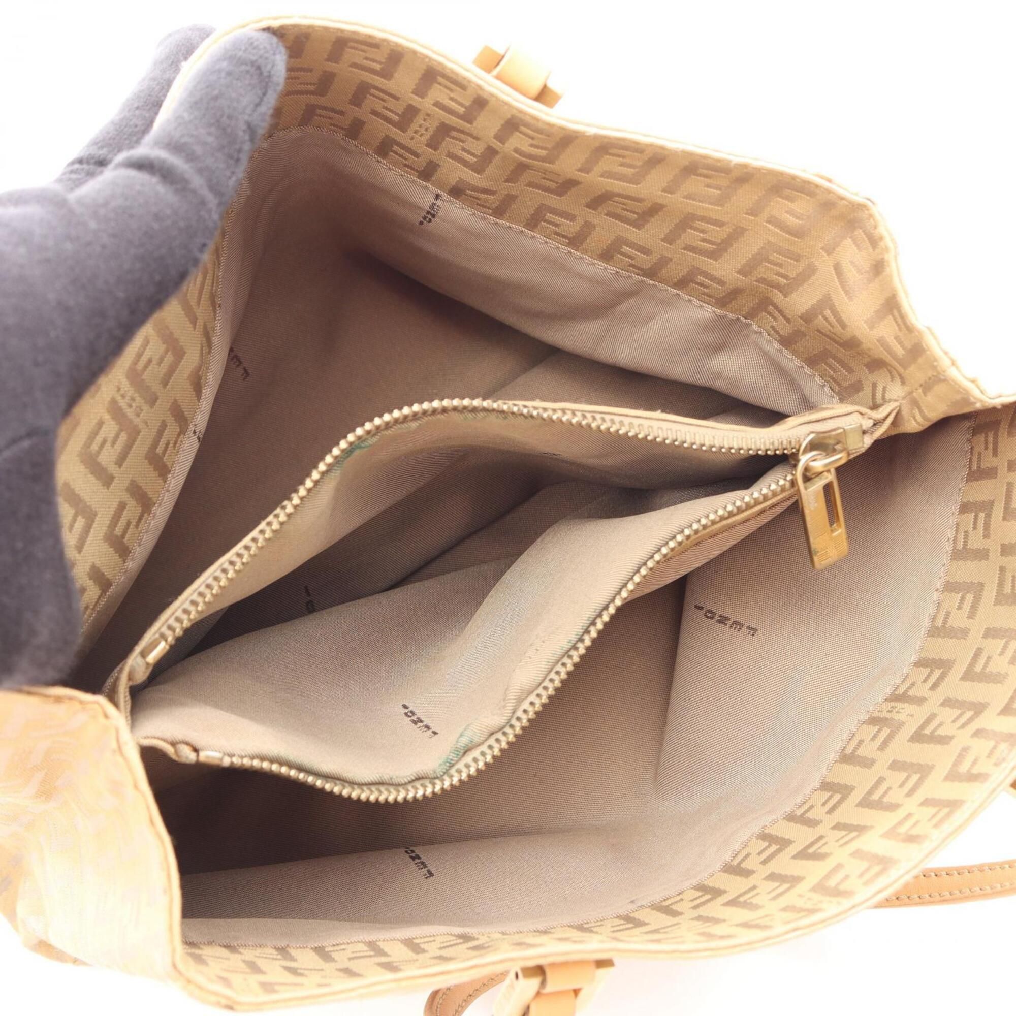 Canvas Leather Handbag (Pre-Owned) - Fendi - Modalova