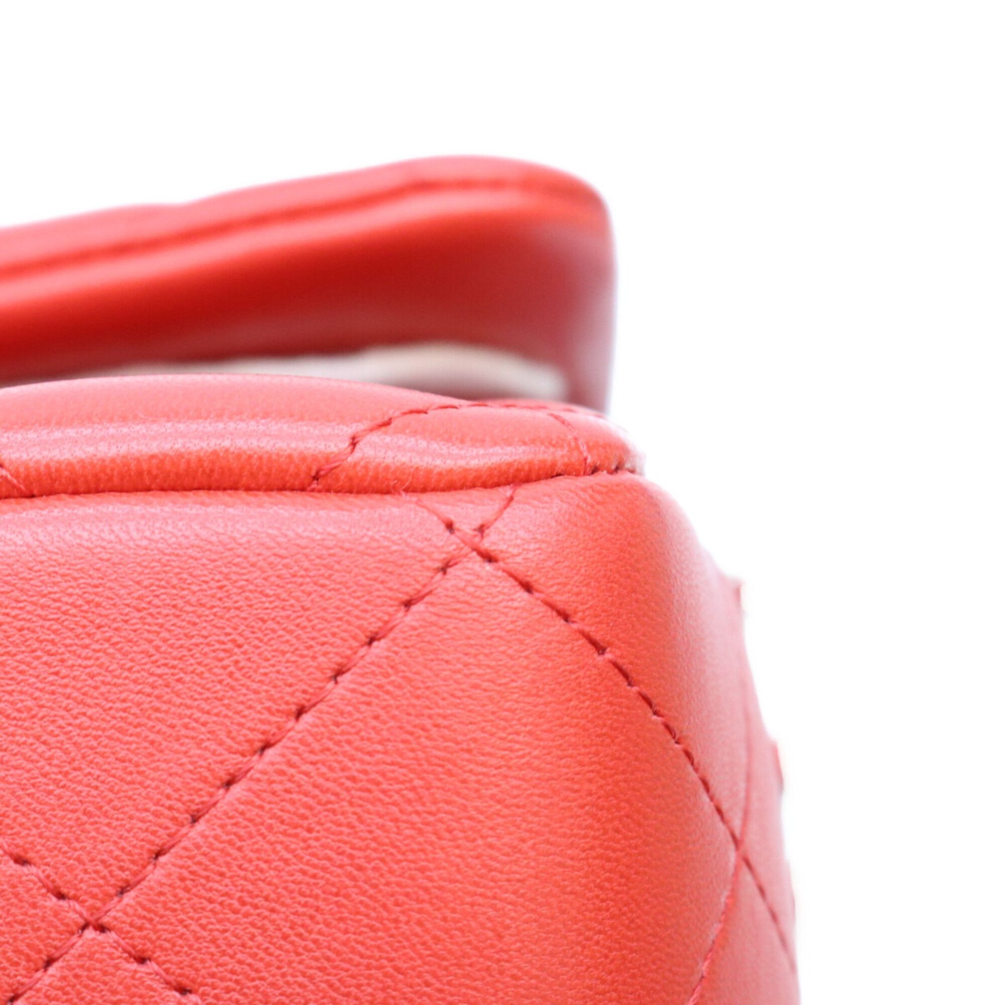 Leather Shoulder Bag (Pre-Owned) - Chanel - Modalova