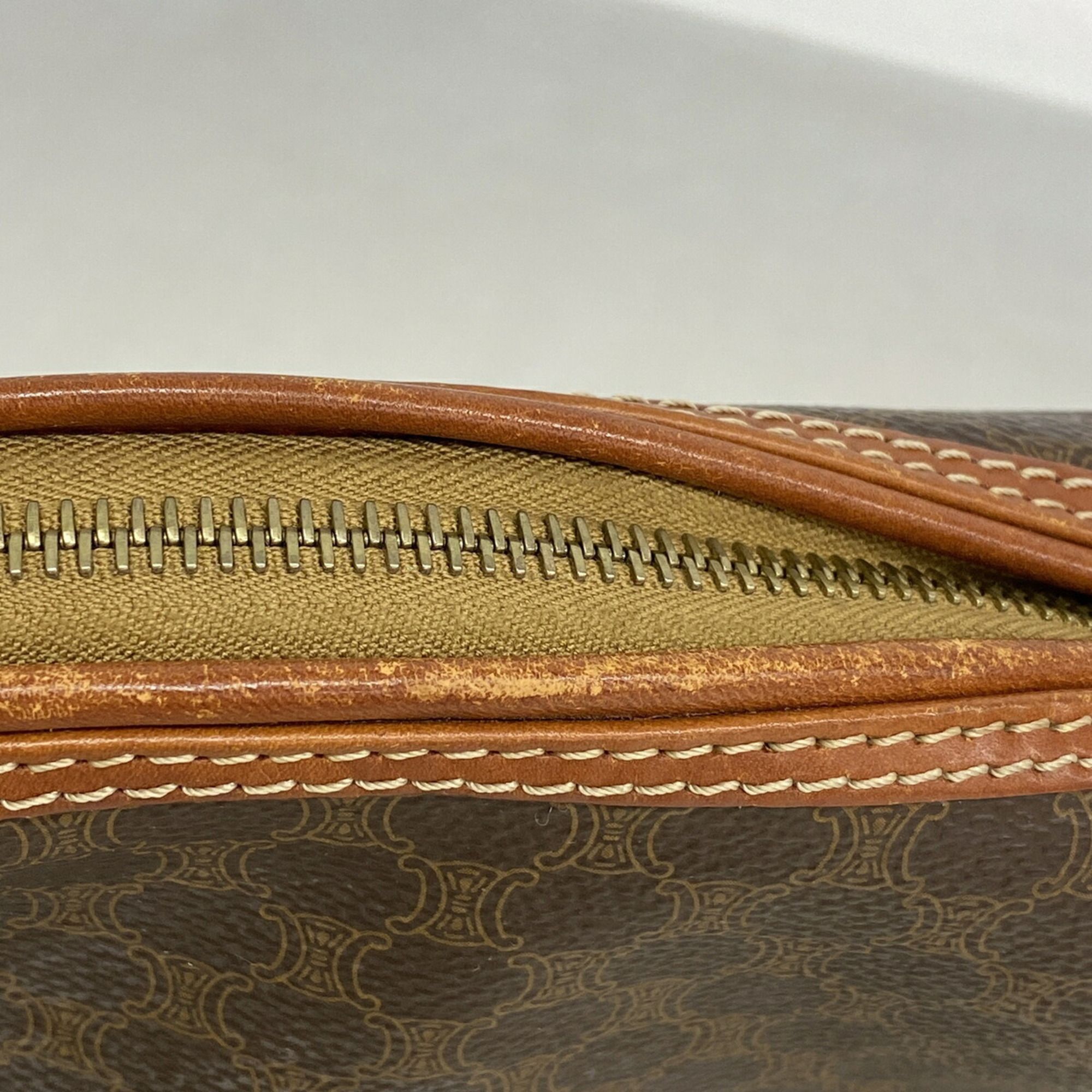 Celine Brown Pvc Pouch (Pre-Owned) - Celine - Modalova