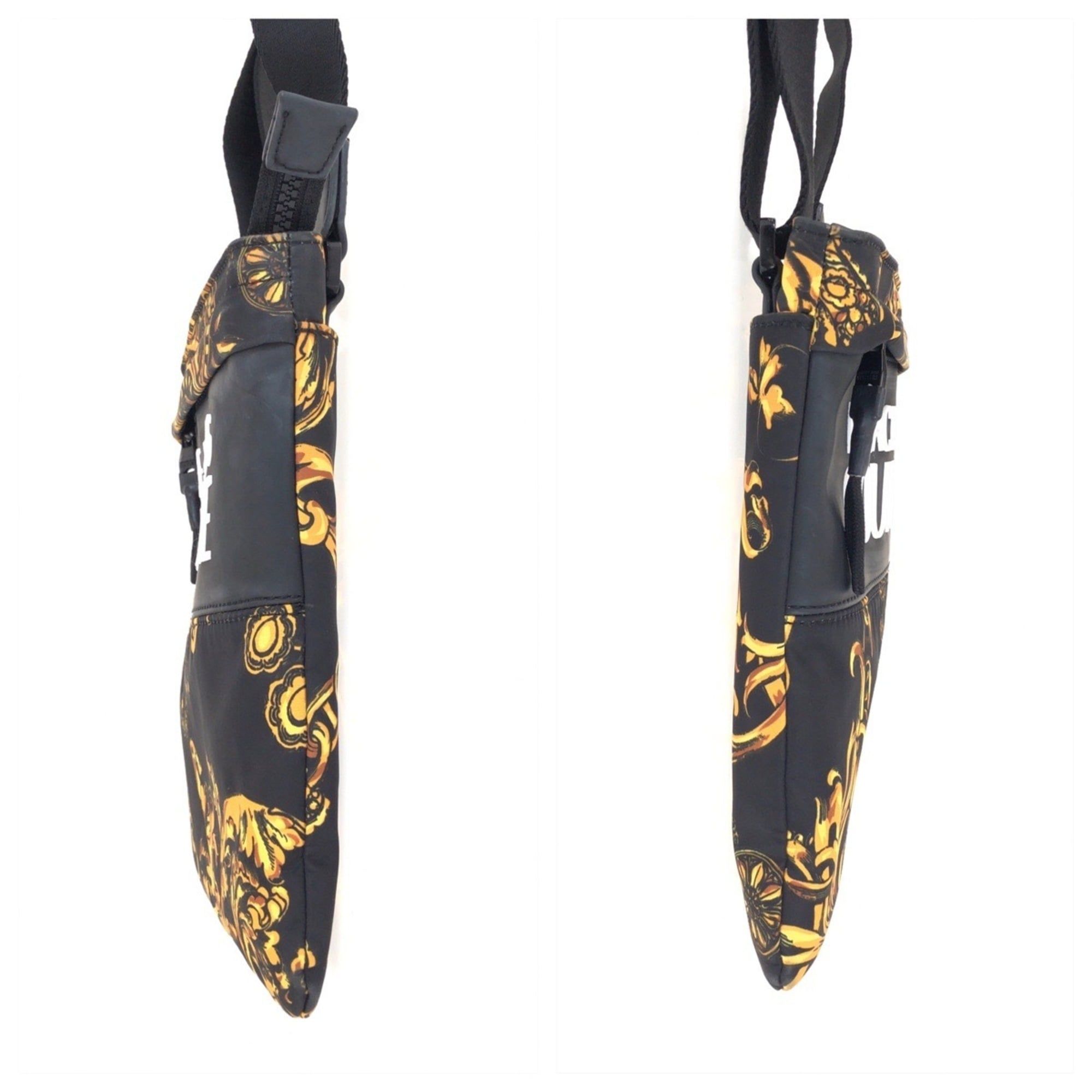 Nylon Shoulder Bag (Pre-Owned) - Versace - Modalova