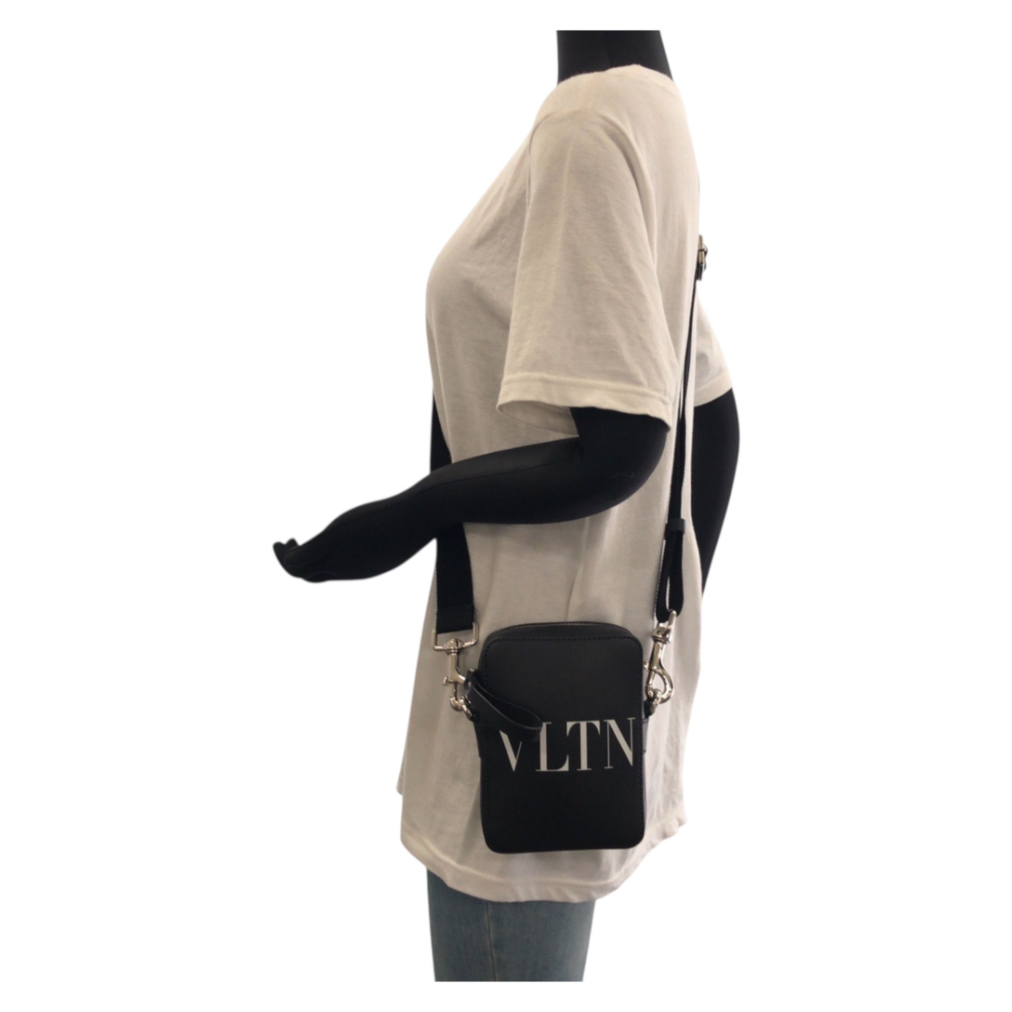 Leather Pochette Shoulder Bag (Pre-Owned) - Valentino - Modalova