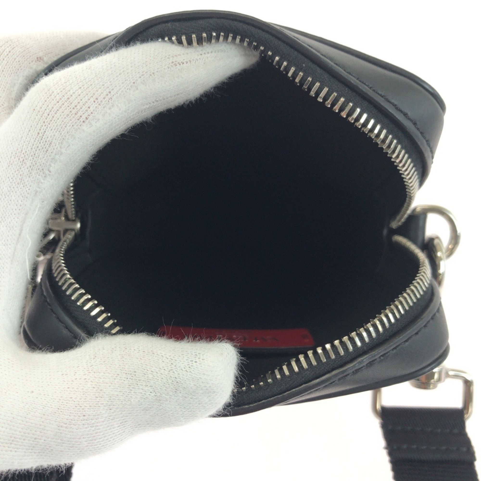 Leather Pochette Shoulder Bag (Pre-Owned) - Valentino - Modalova