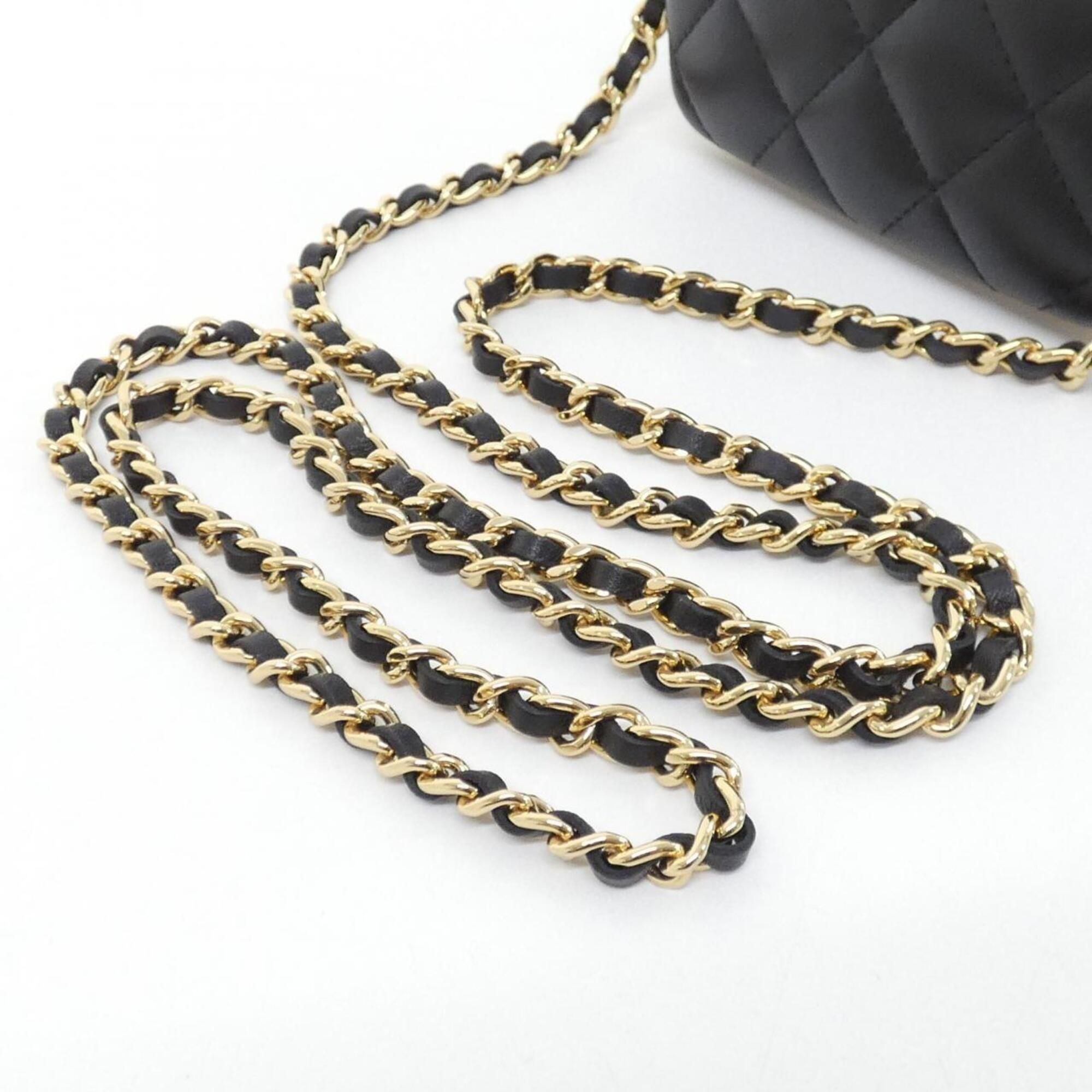 Leather Shoulder Bag (Pre-Owned) - Chanel - Modalova