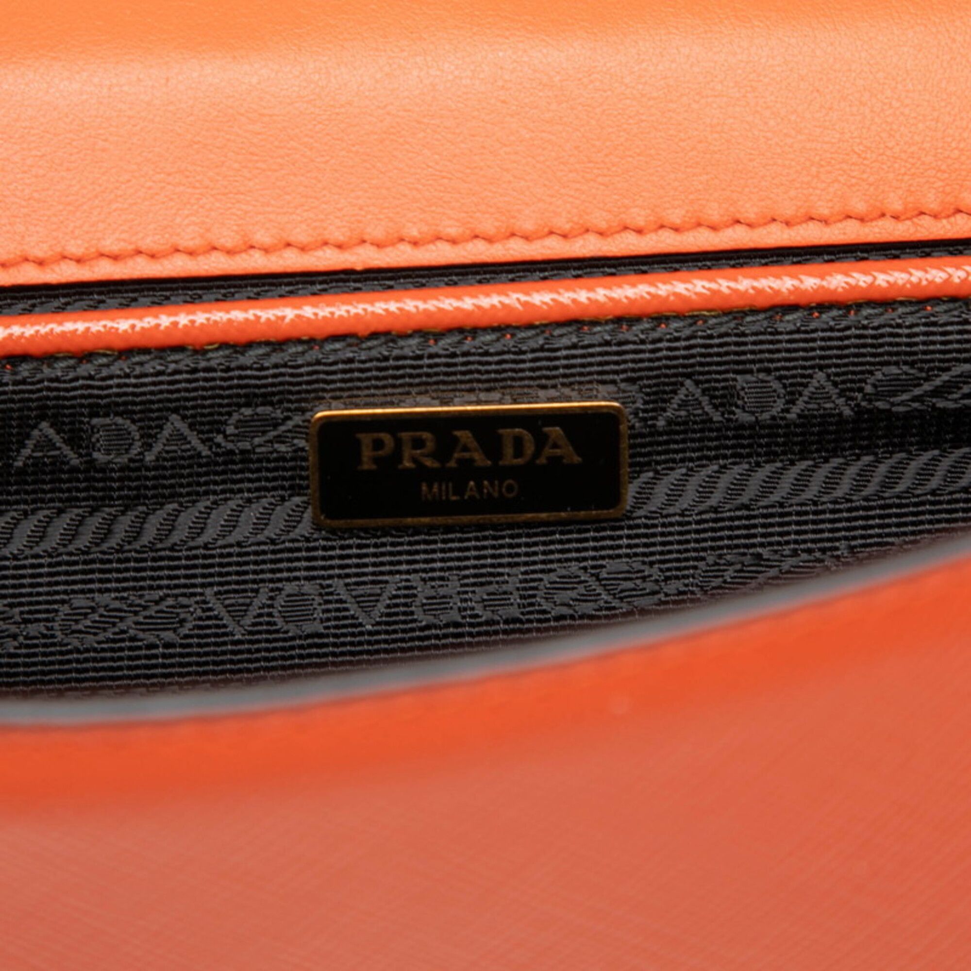 Leather Shoulder Bag (Pre-Owned) - Prada - Modalova