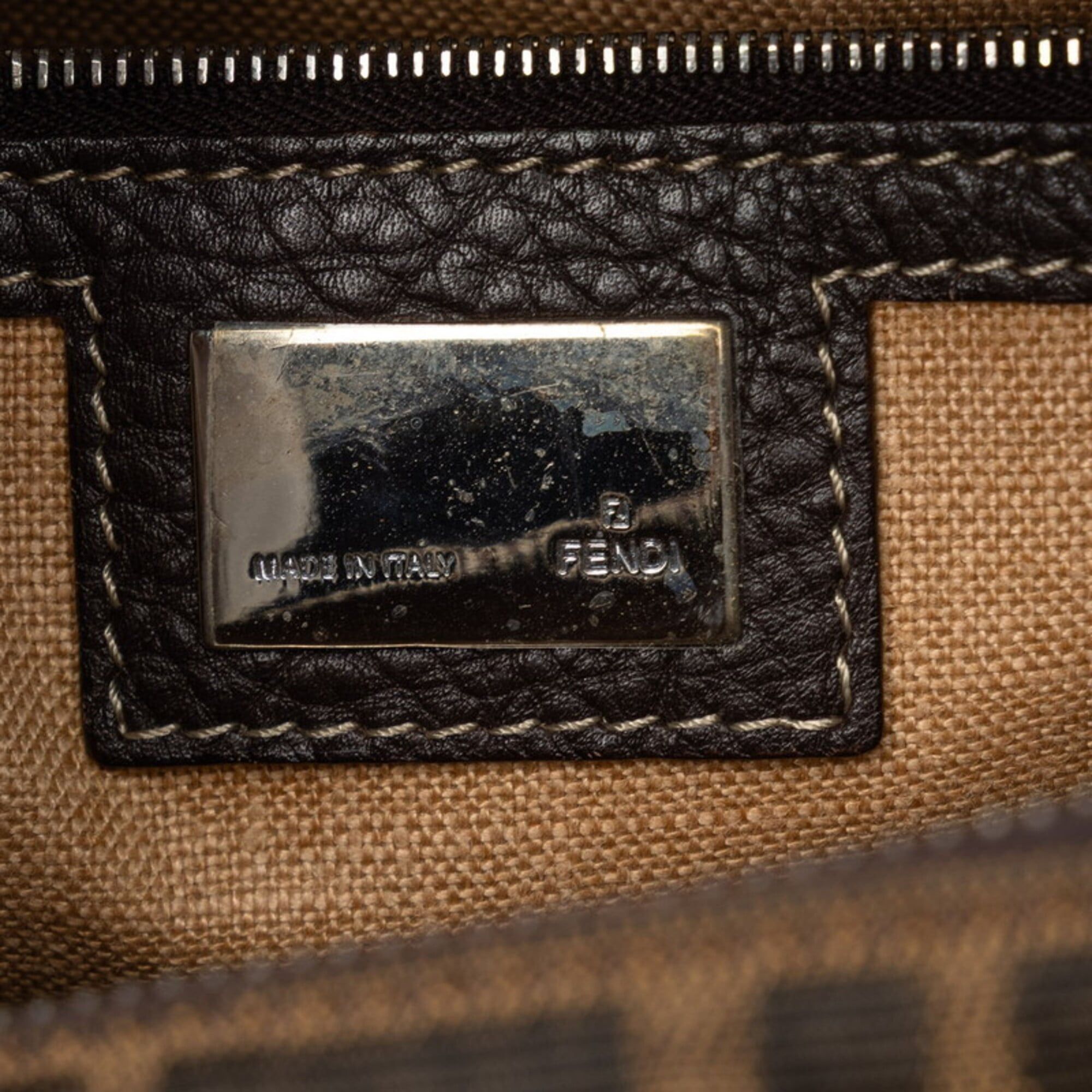 Leather Canvas Shoulder Bag (Pre-Owned) - Fendi - Modalova