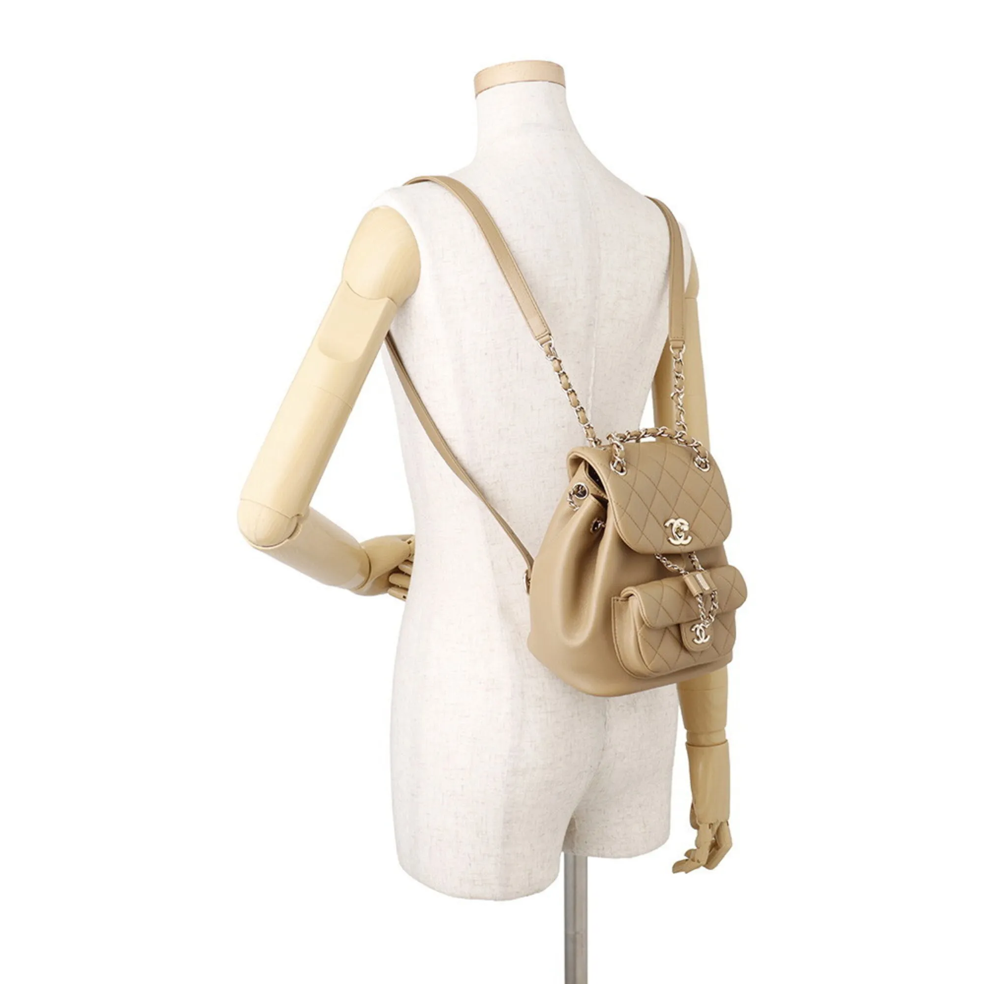 Matelasse Leather Backpack (Pre-Owned) - Chanel - Modalova