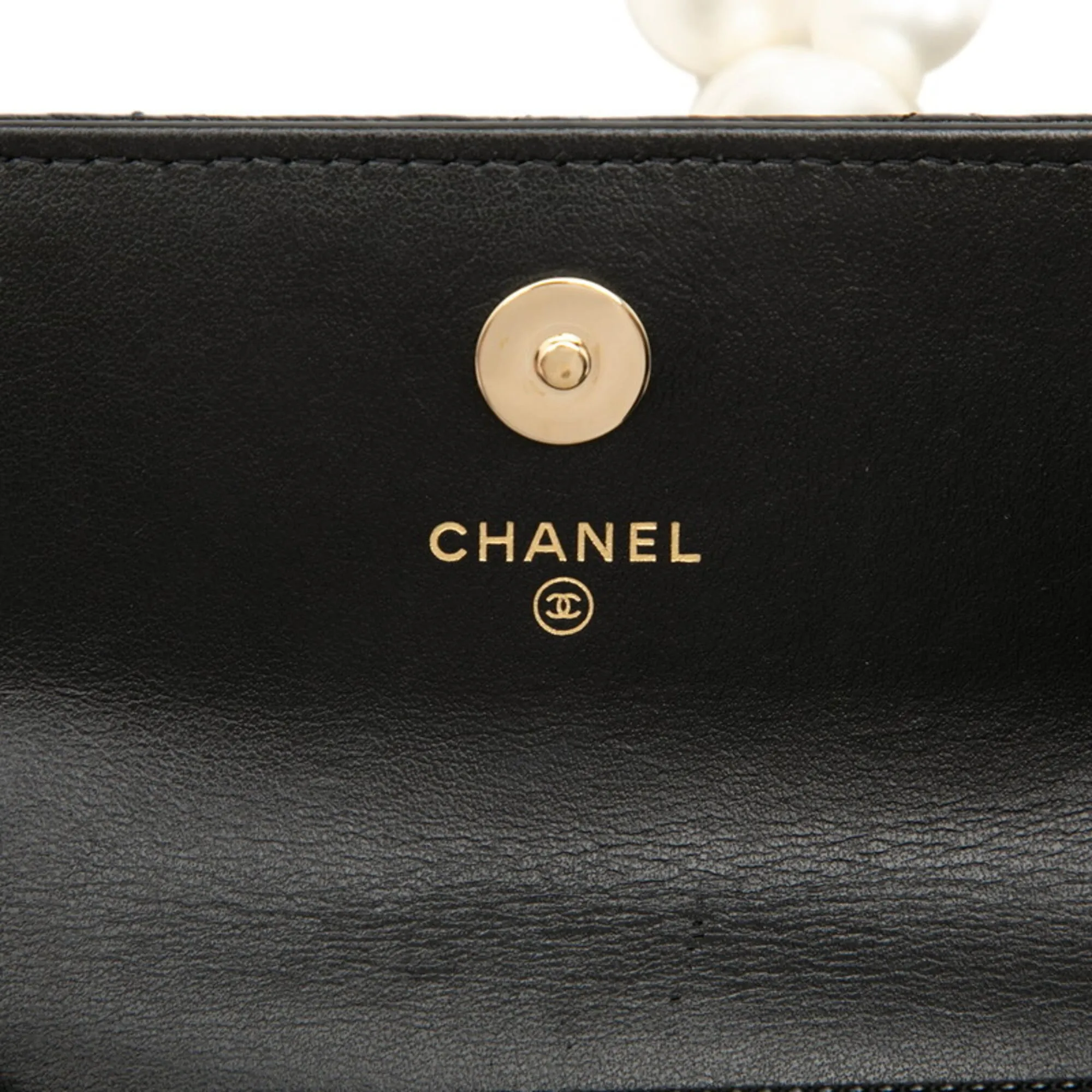 Leather Artificial Pearl Shoulder Bag (Pre-Owned) - Chanel - Modalova