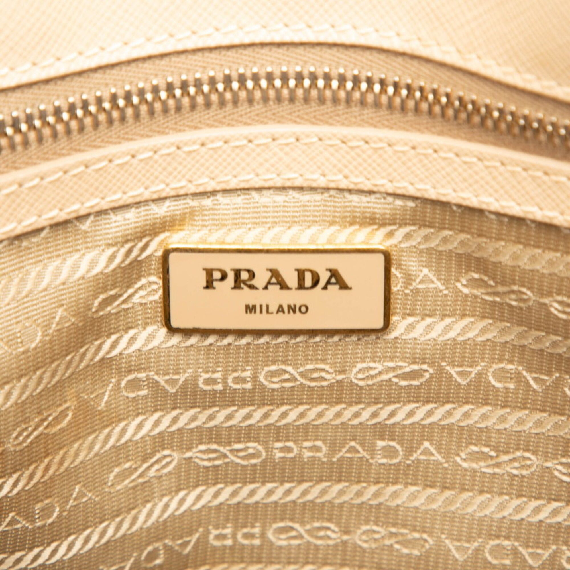 Saffiano Handbag (Pre-Owned) - Prada - Modalova