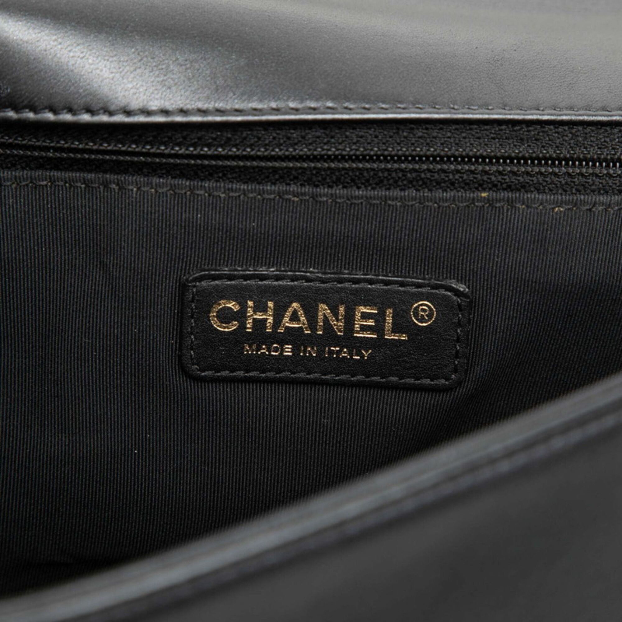 Boy Leather Shoulder Bag (Pre-Owned) - Chanel - Modalova