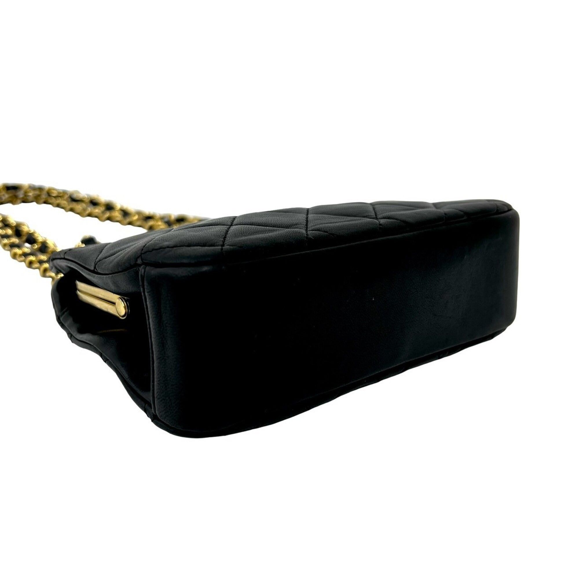 Leather Shoulder Bag (Pre-Owned) - Chanel - Modalova