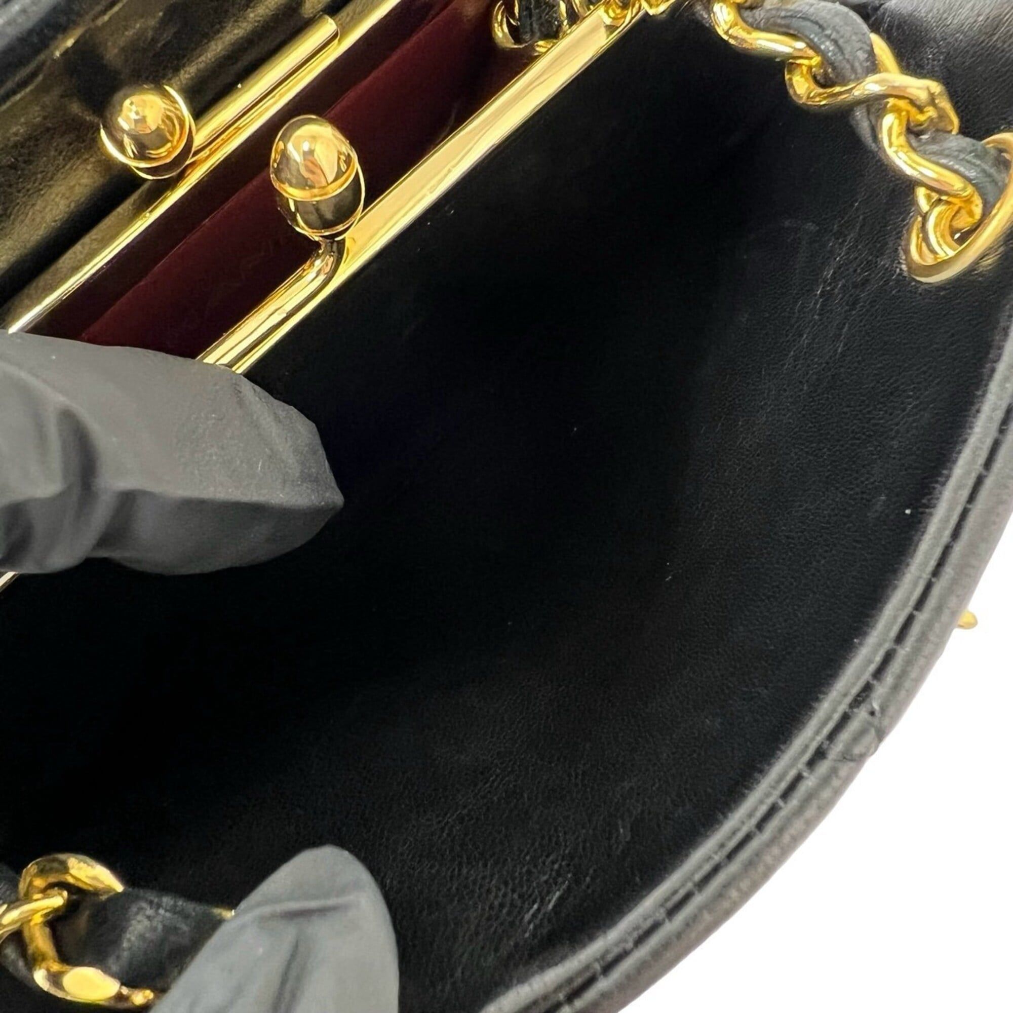 Leather Shoulder Bag (Pre-Owned) - Chanel - Modalova