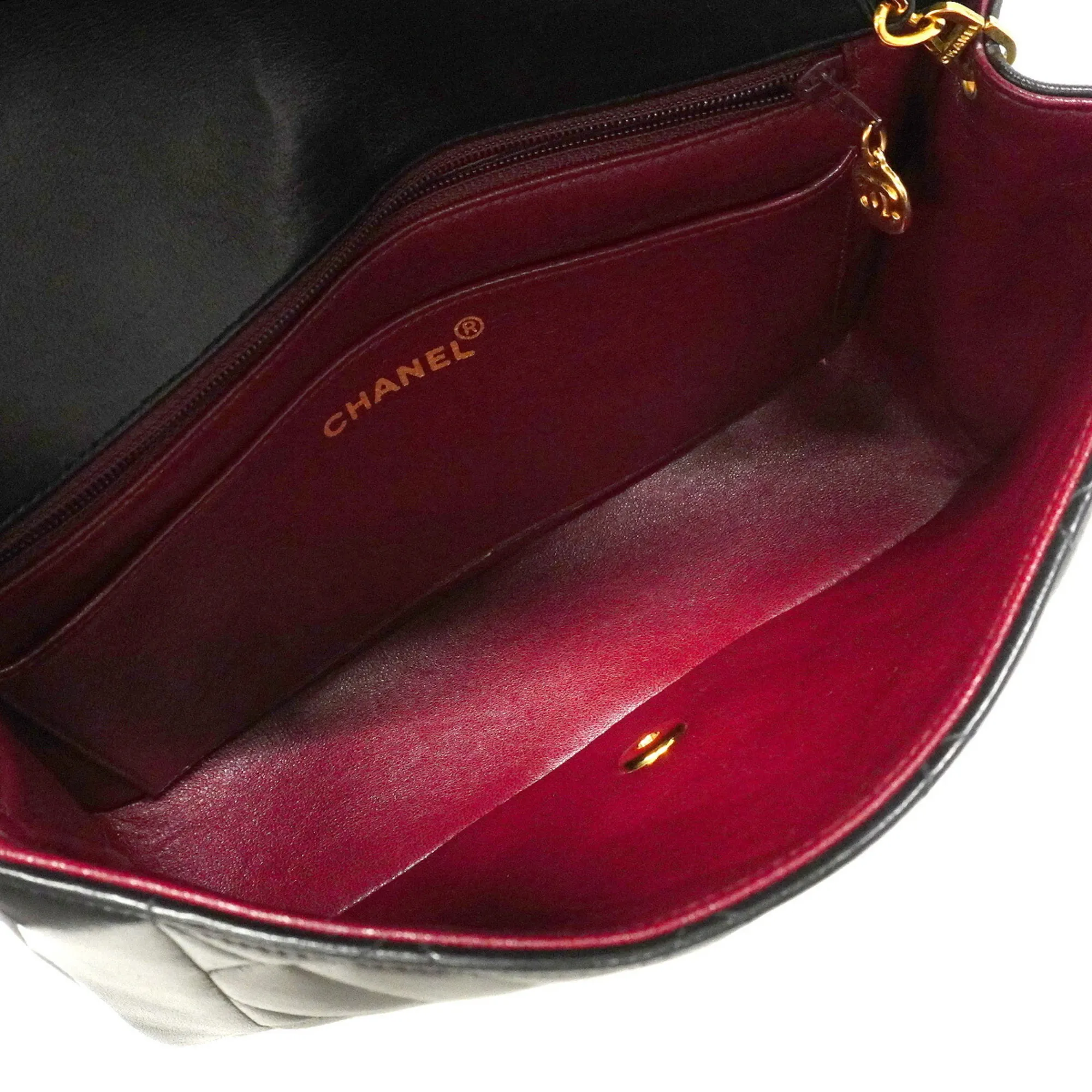 Leather Shoulder Bag (Pre-Owned) - Chanel - Modalova