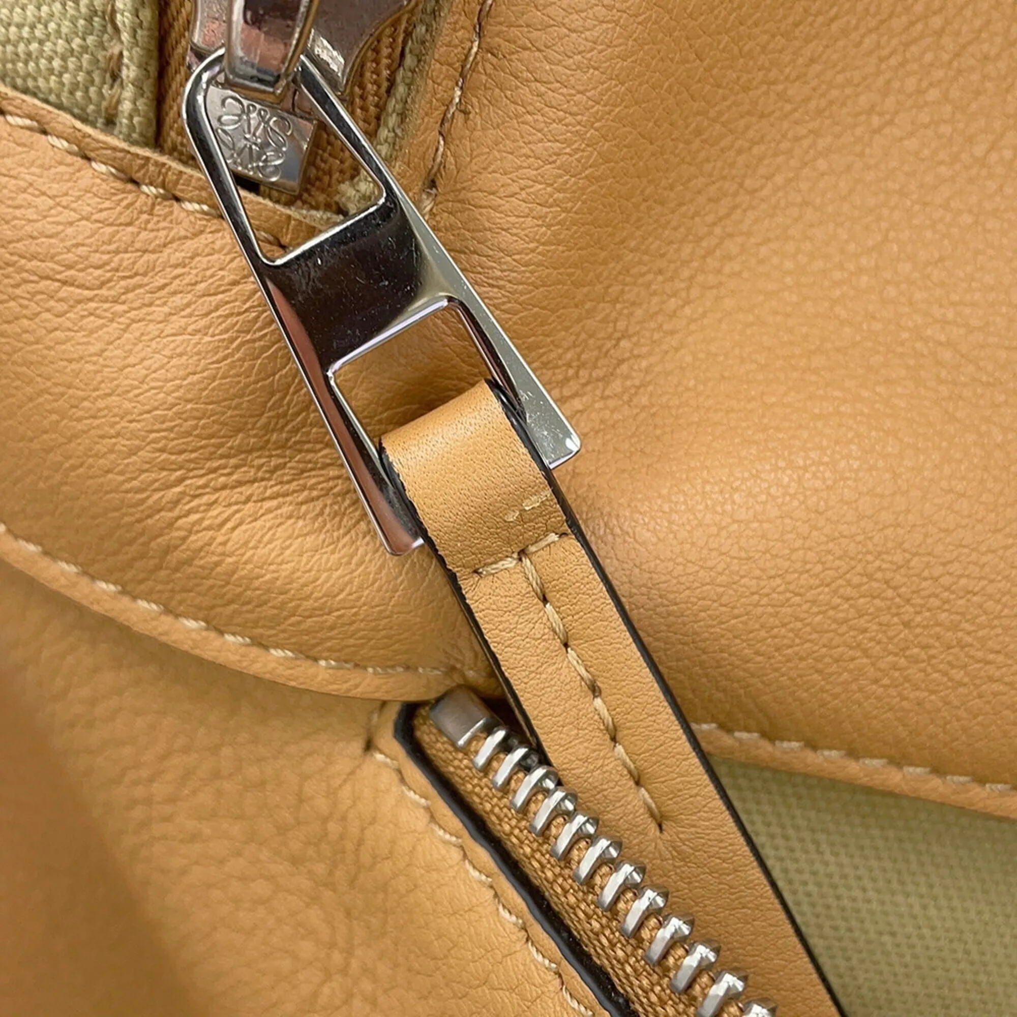 Canvas Leather Backpack Handbag (Pre-Owned) - Loewe - Modalova