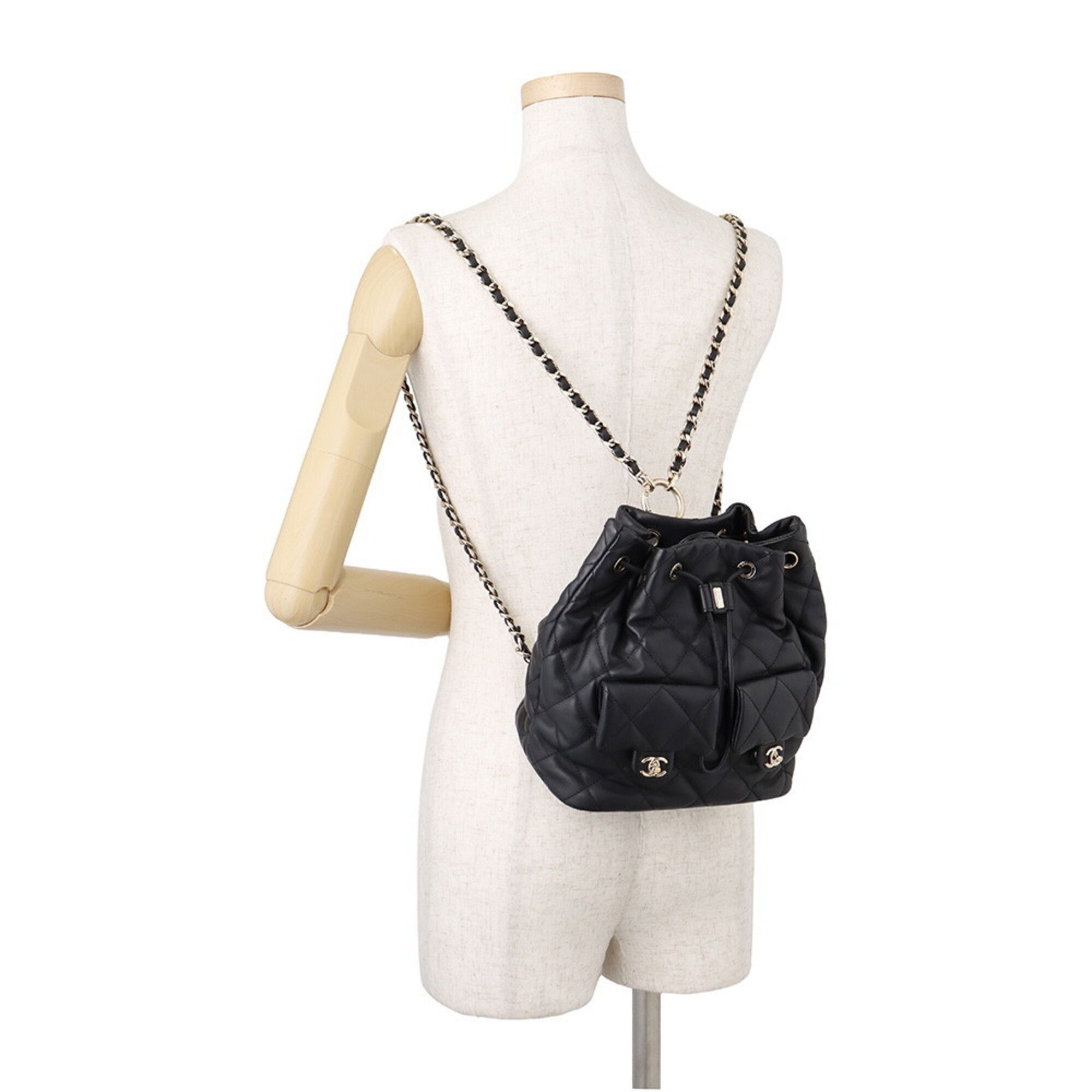 Matelasse Leather Backpack (Pre-Owned) - Chanel - Modalova
