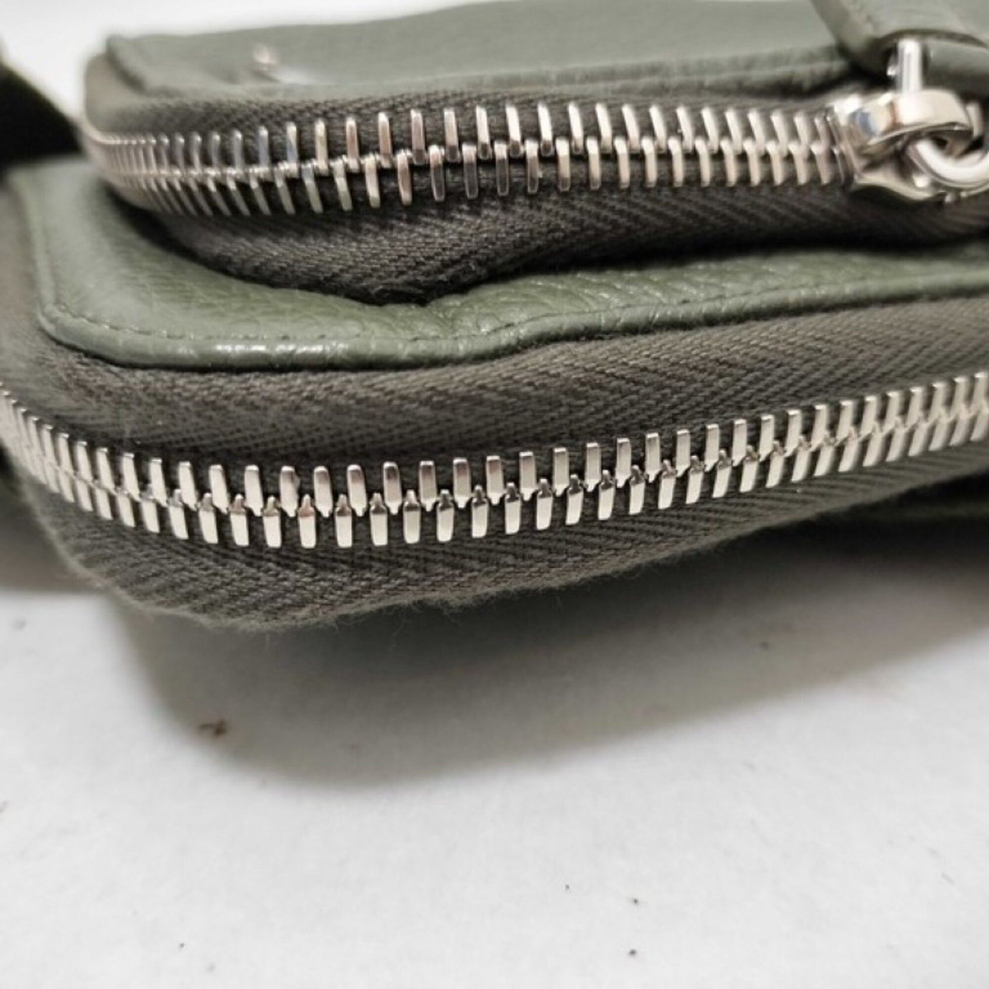 Leather Shoulder Bag (Pre-Owned) - Prada - Modalova