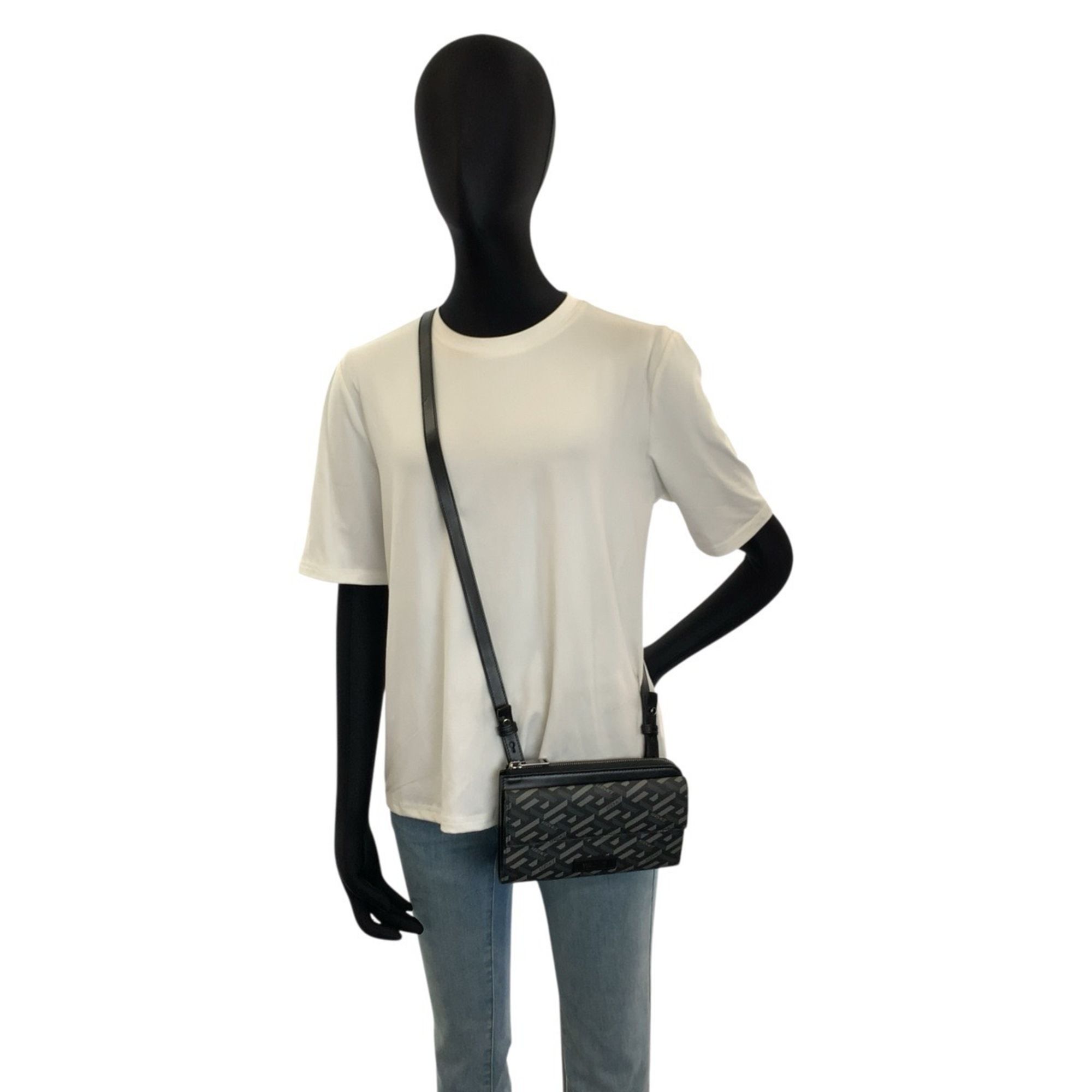 Pvc Shoulder Bag (Pre-Owned) - Versace - Modalova