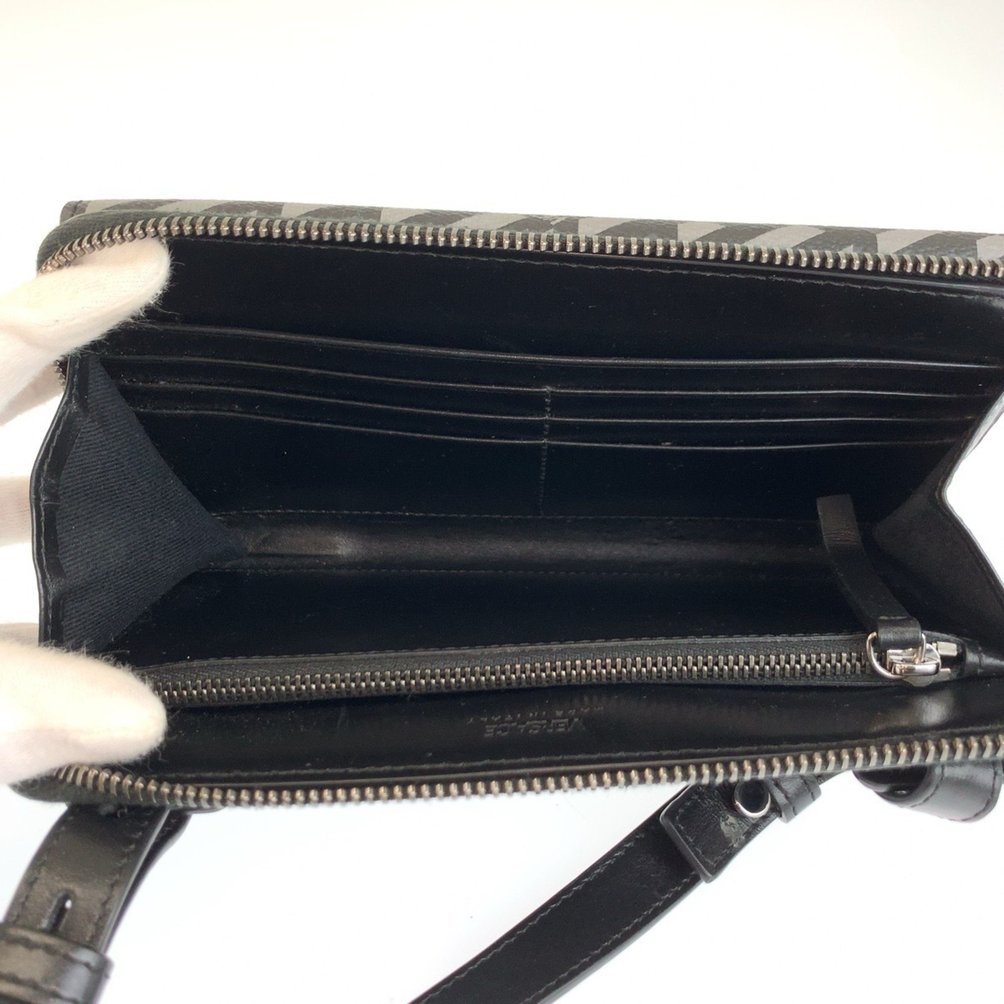 Pvc Shoulder Bag (Pre-Owned) - Versace - Modalova