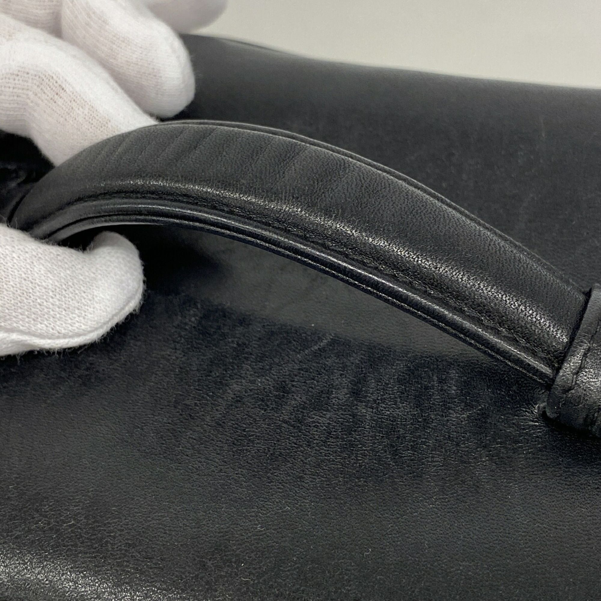 Leather Vanity Bag (Pre-Owned) - Chanel - Modalova