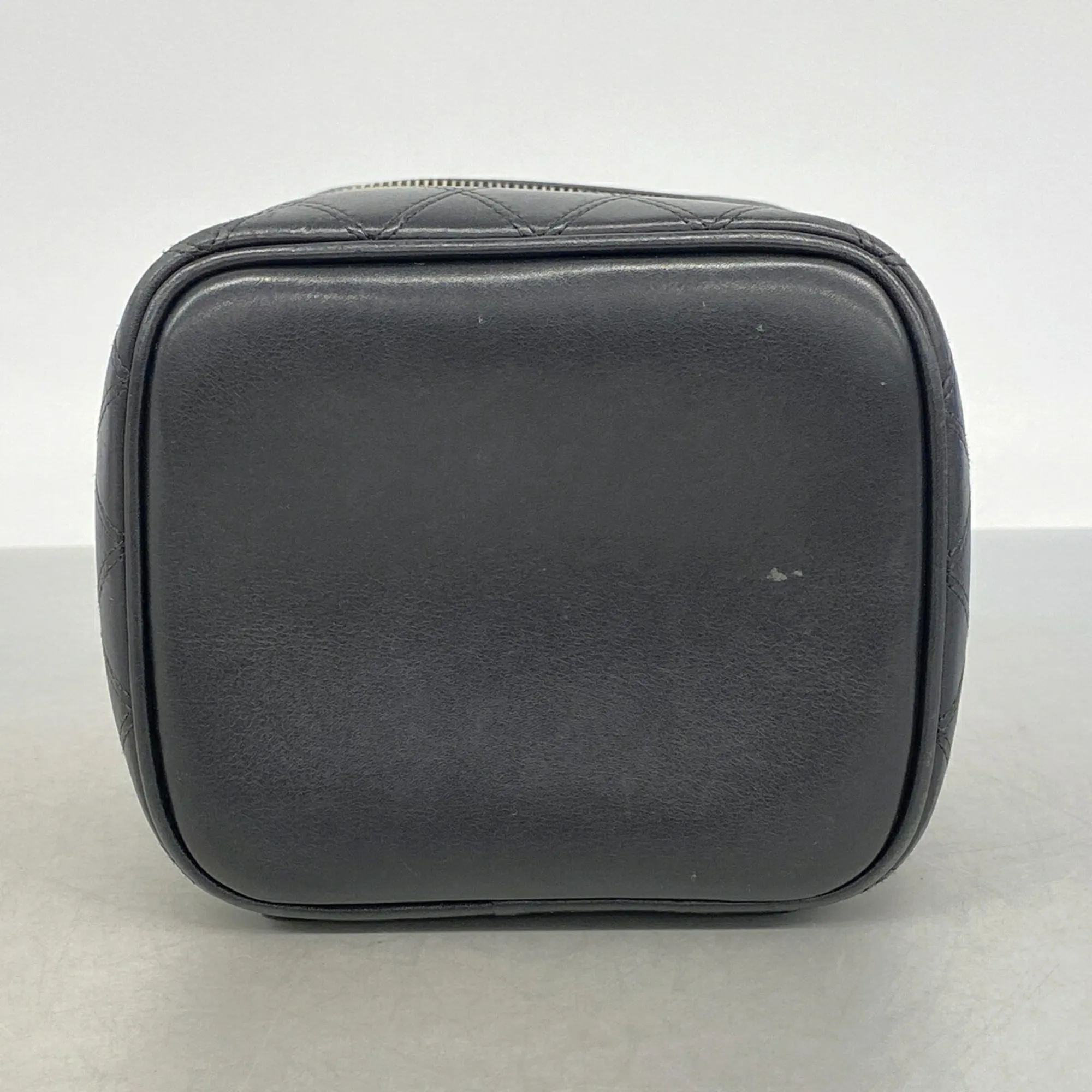 Leather Vanity Bag (Pre-Owned) - Chanel - Modalova