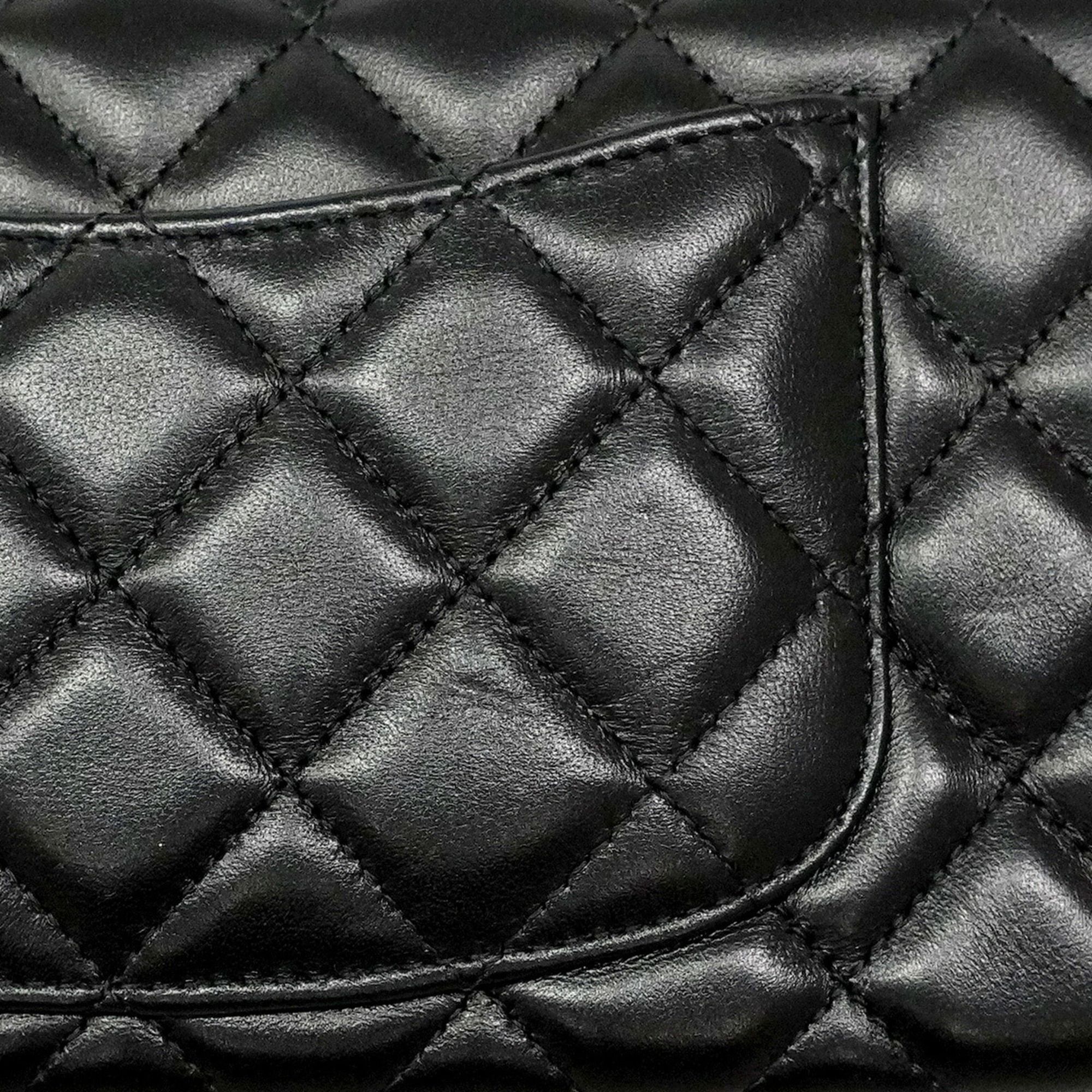 Leather Shoulder Bag (Pre-Owned) - Chanel - Modalova
