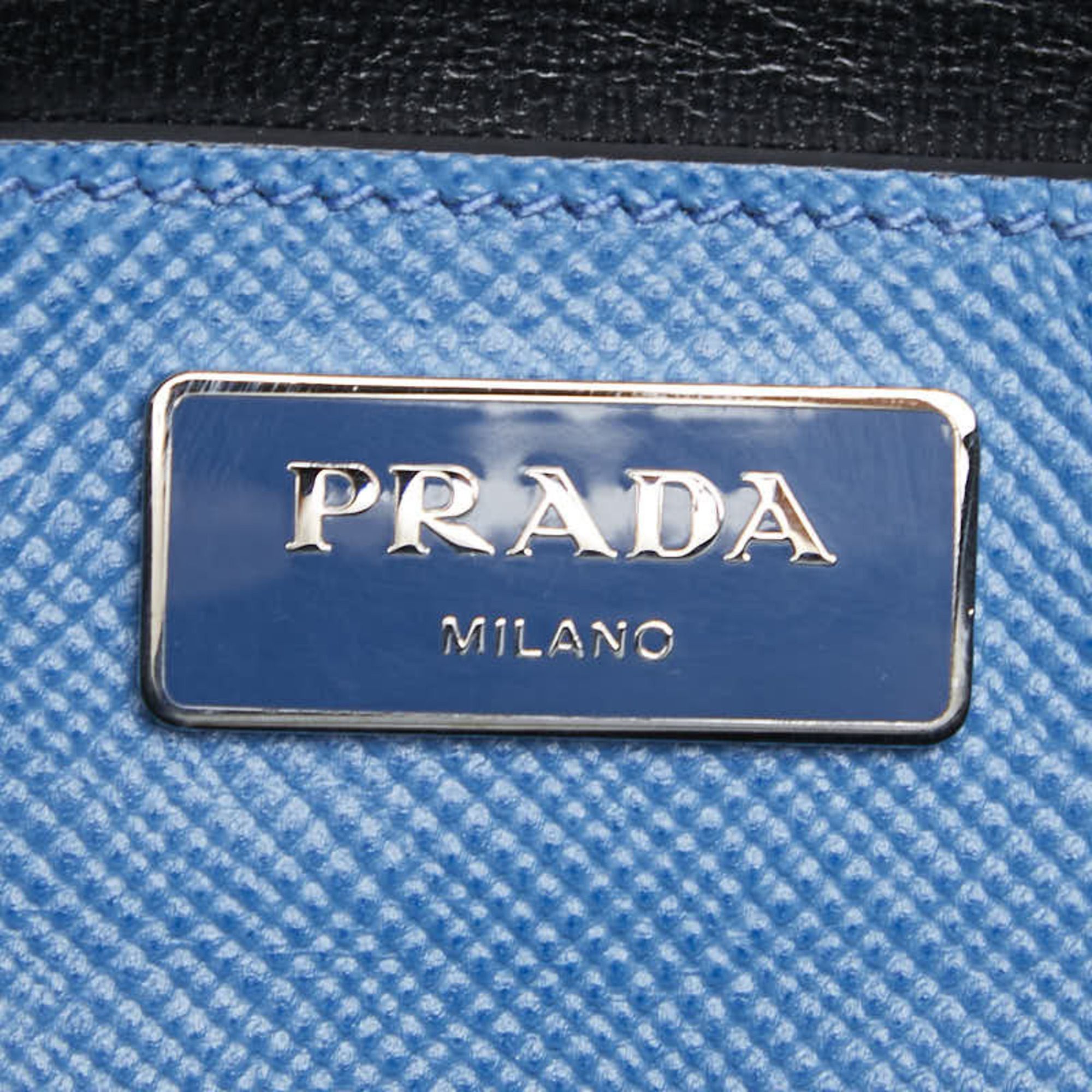 Saffiano Triangle Leather Handbag Tote Bag (Pre-Owned) - Prada - Modalova