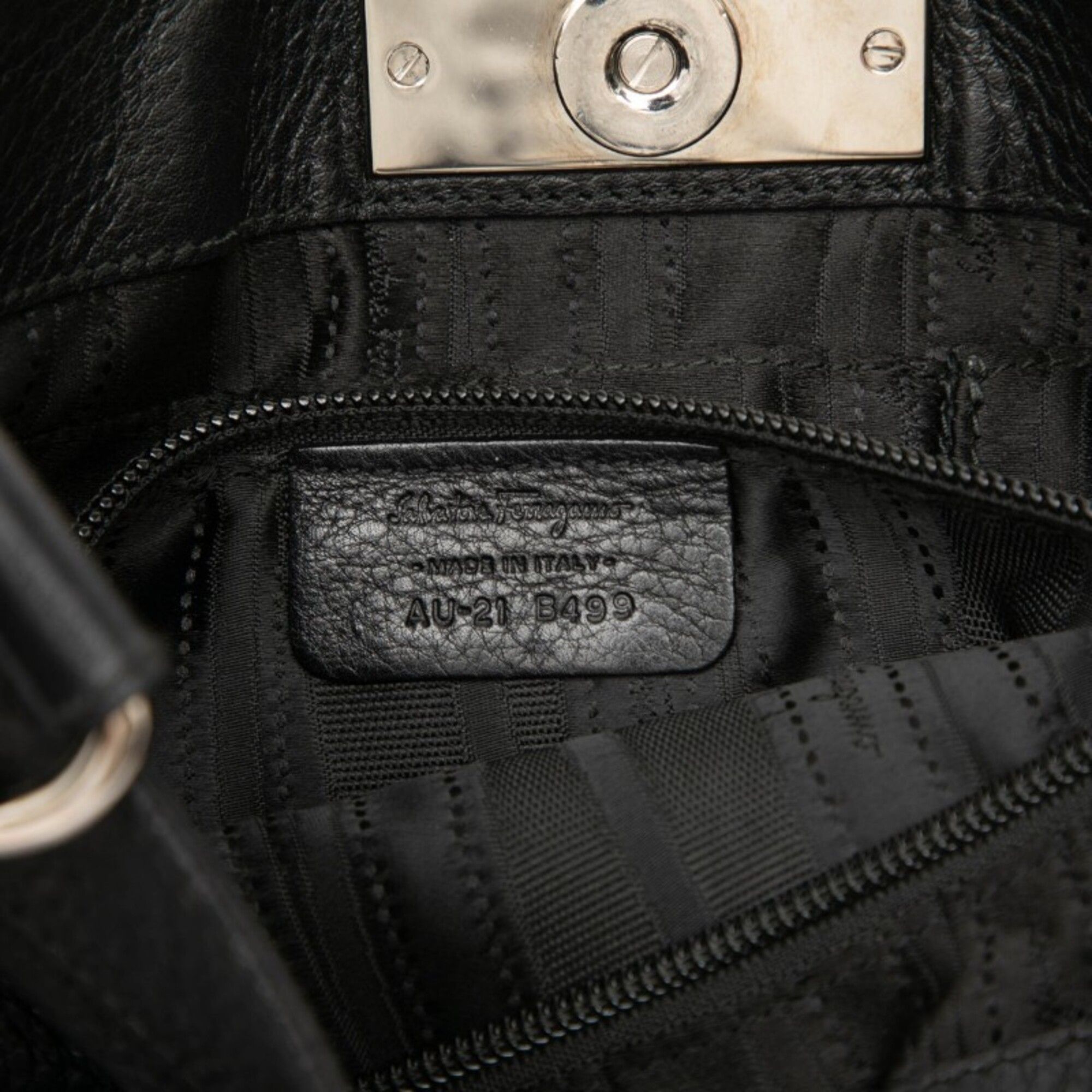 Leather Shoulder Bag (Pre-Owned) - Salvatore Ferragamo - Modalova