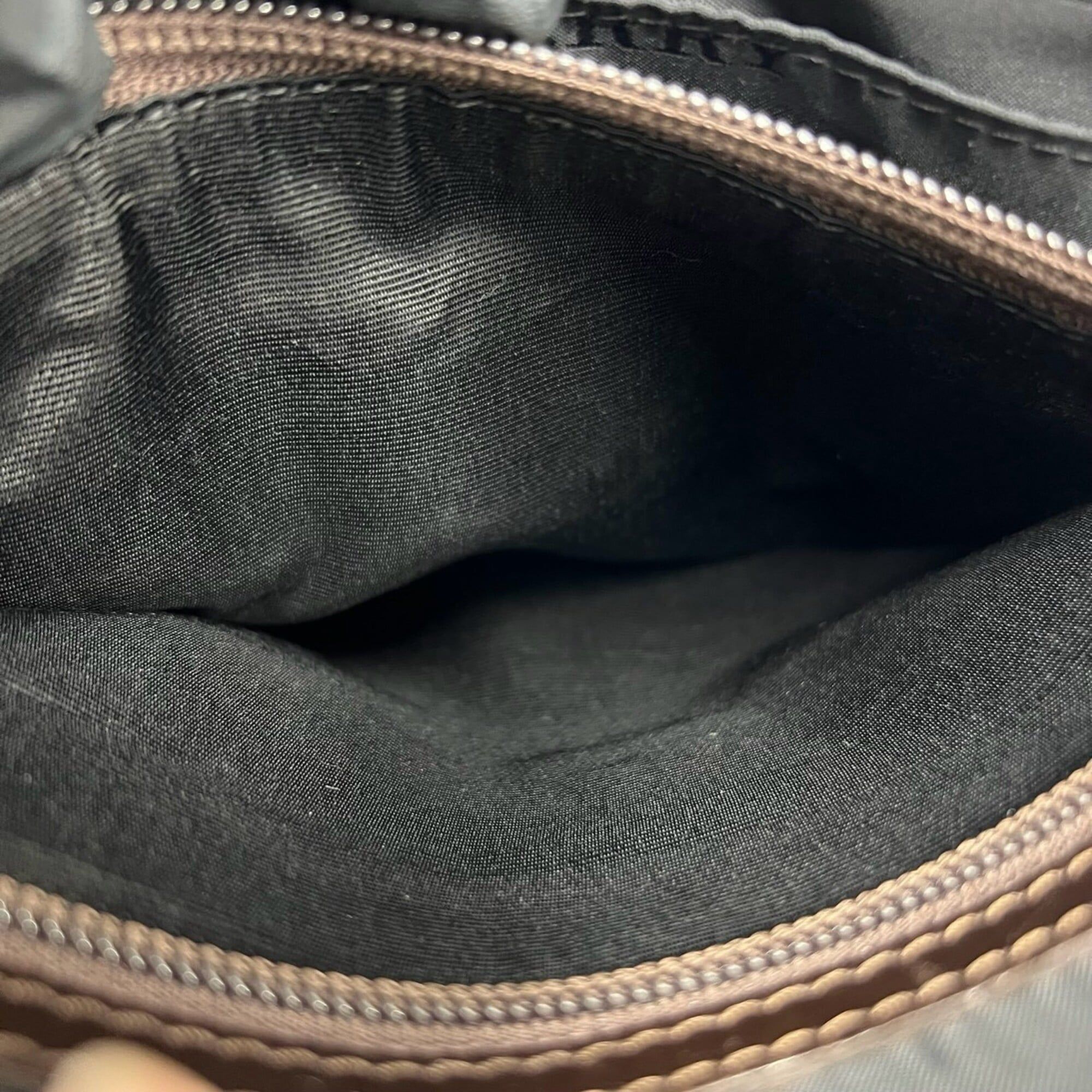 Canvas Leather Shoulder Bag (Pre-Owned) - Burberry - Modalova