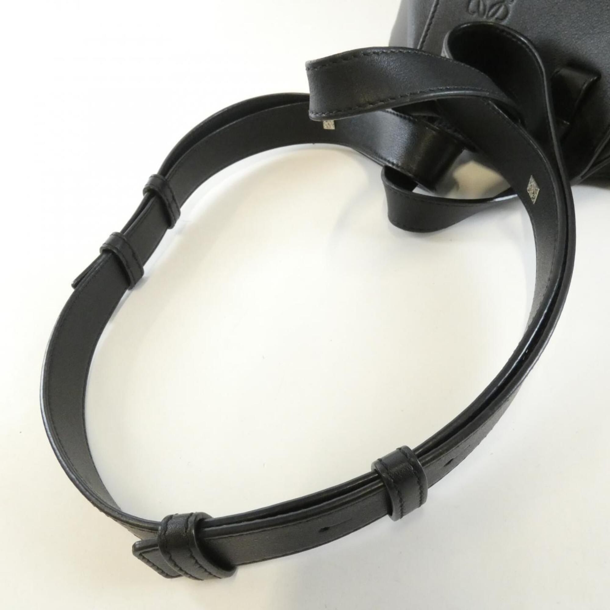 Leather Shoulder Bag (Pre-Owned) - Loewe - Modalova