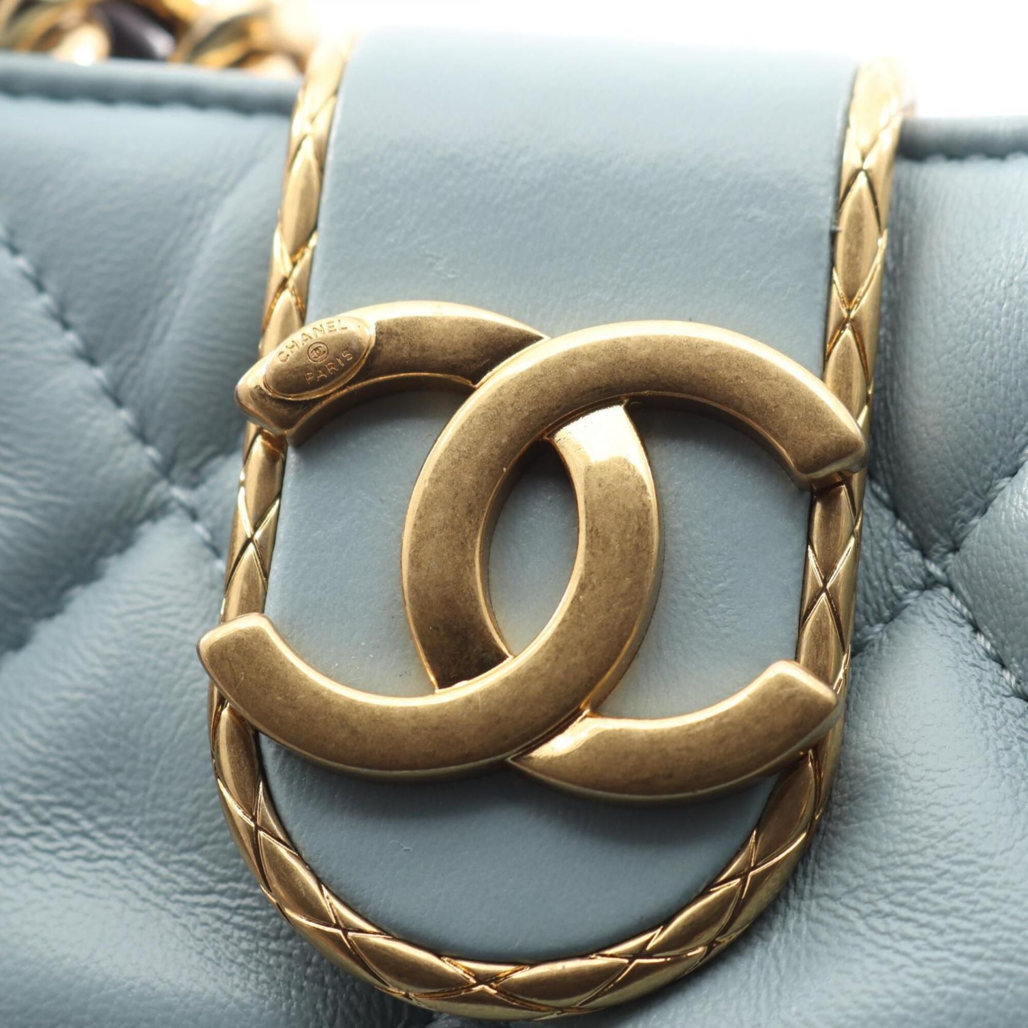 Matelasse Leather Shoulder Bag (Pre-Owned) - Chanel - Modalova