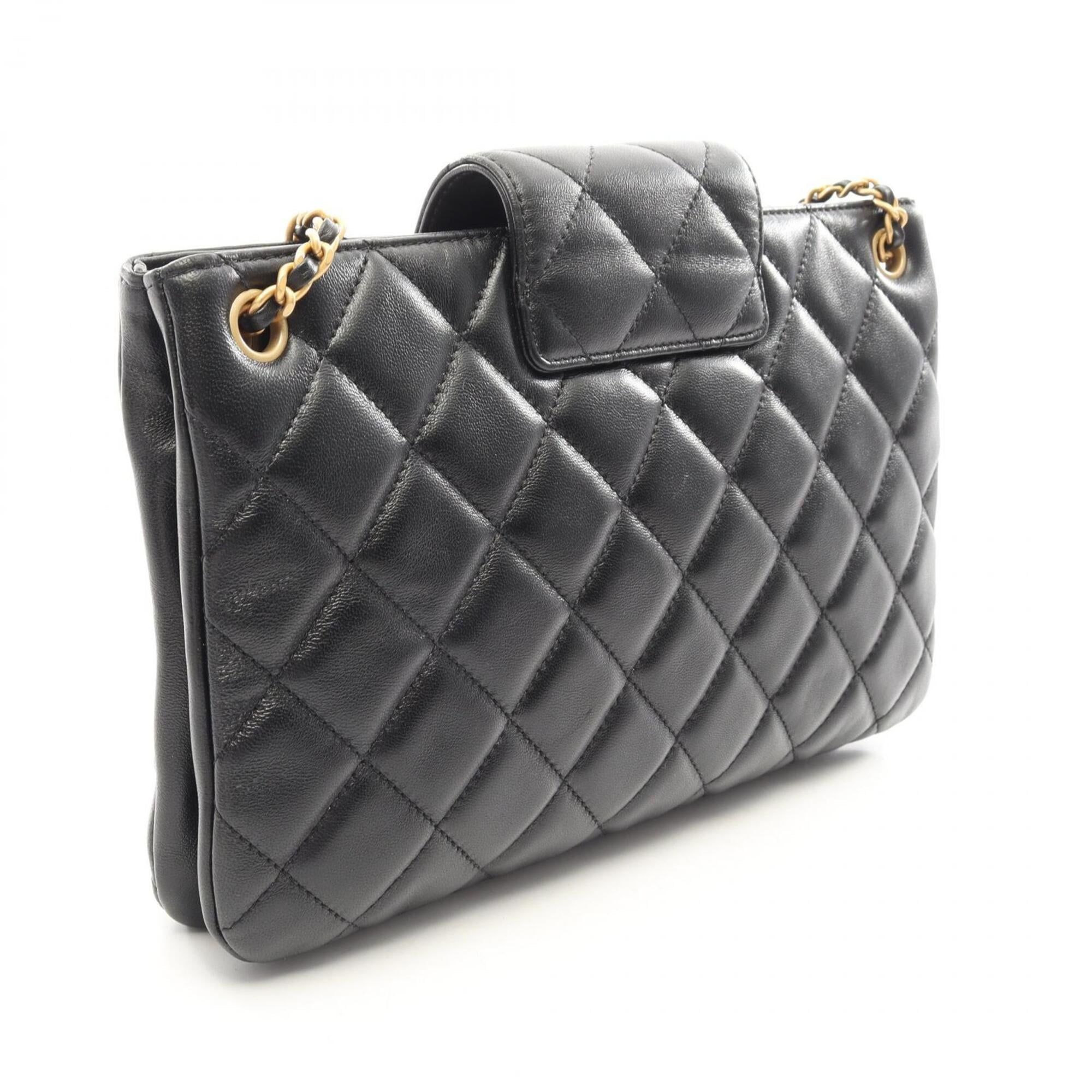 Matelasse Leather Shoulder Bag (Pre-Owned) - Chanel - Modalova