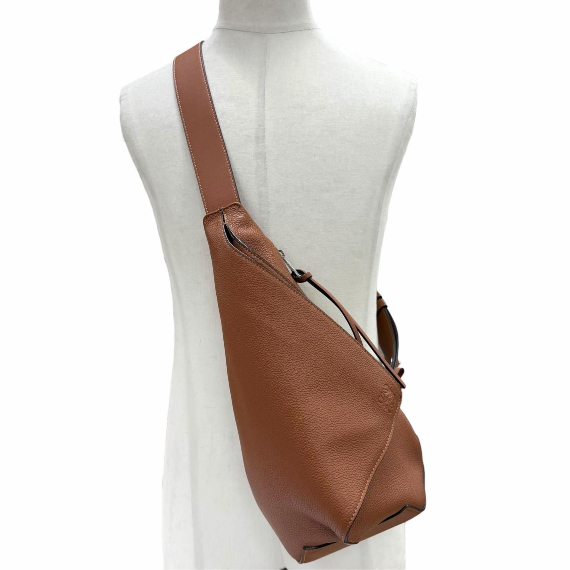 Leather Shoulder Bag (Pre-Owned) - Loewe - Modalova