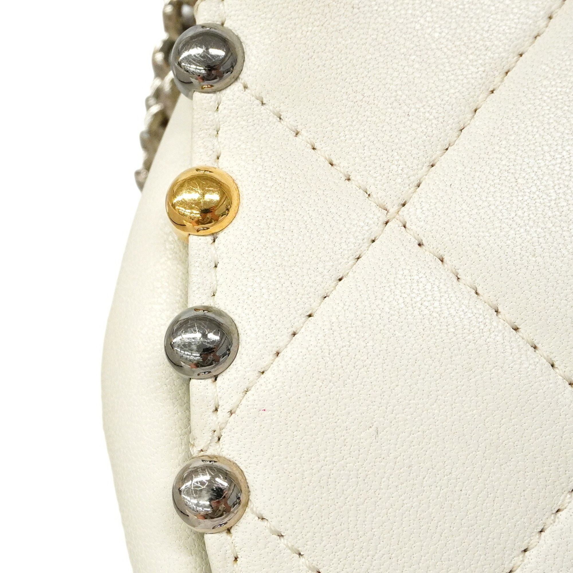 Leather Shoulder Bag (Pre-Owned) - Chanel - Modalova