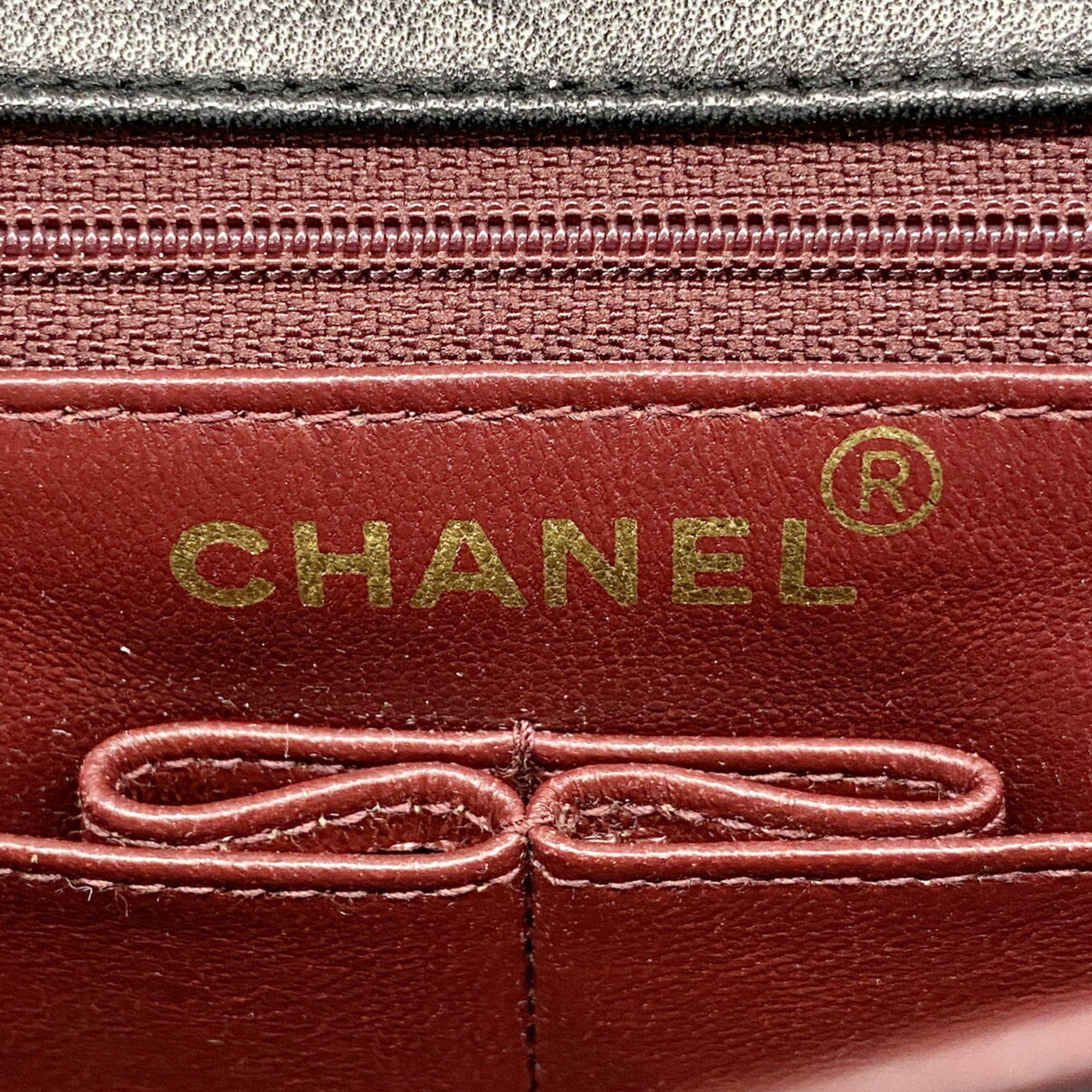 Leather Shoulder Bag (Pre-Owned) - Chanel - Modalova