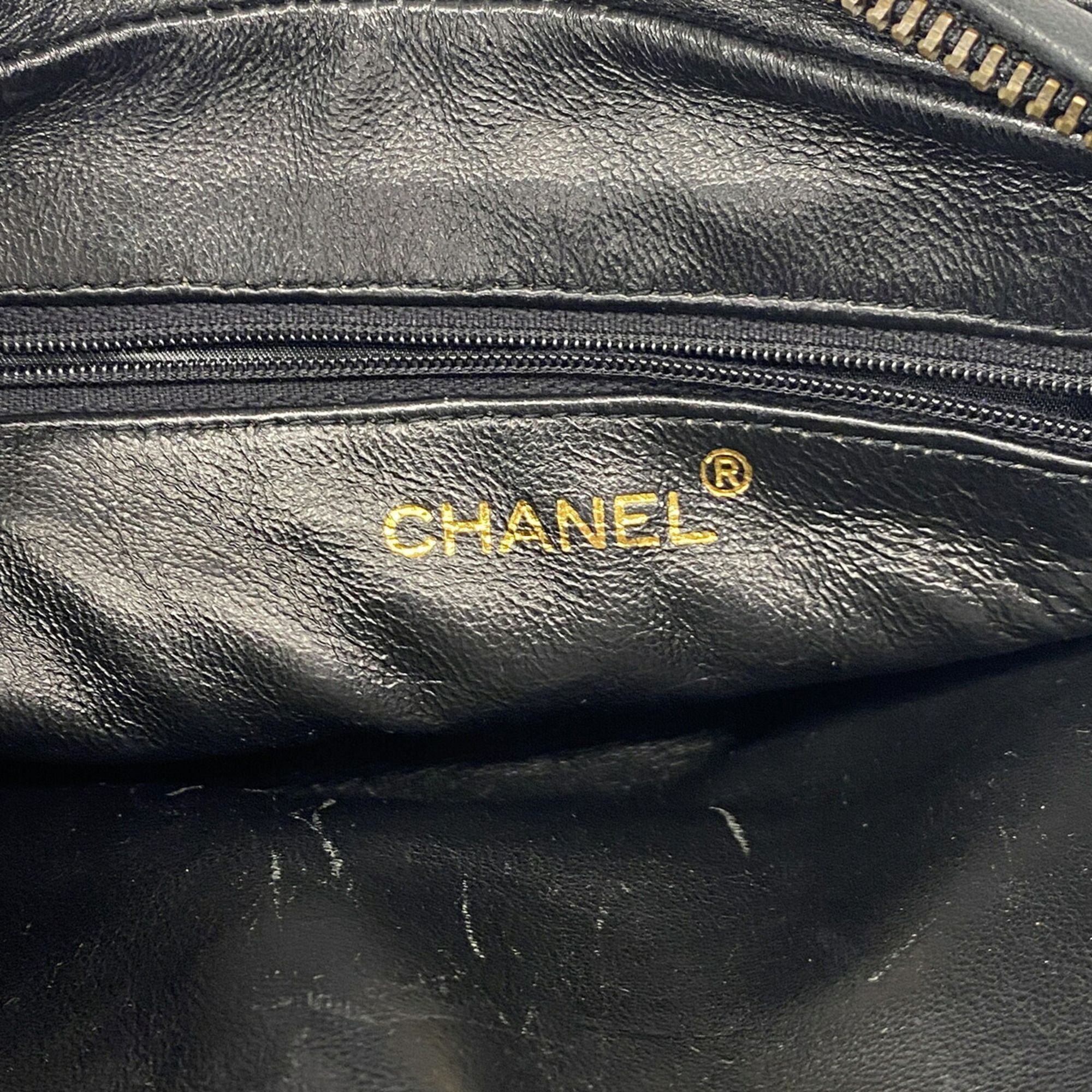 Leather Shoulder Bag (Pre-Owned) - Chanel - Modalova