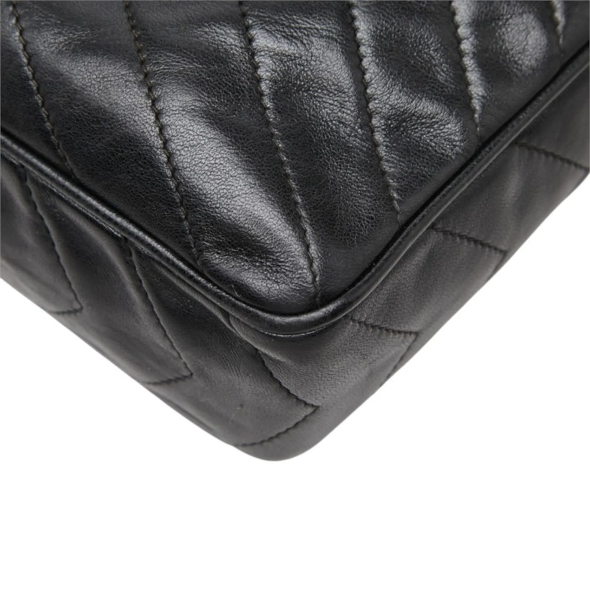 Leather Shoulder Bag (Pre-Owned) - Chanel - Modalova