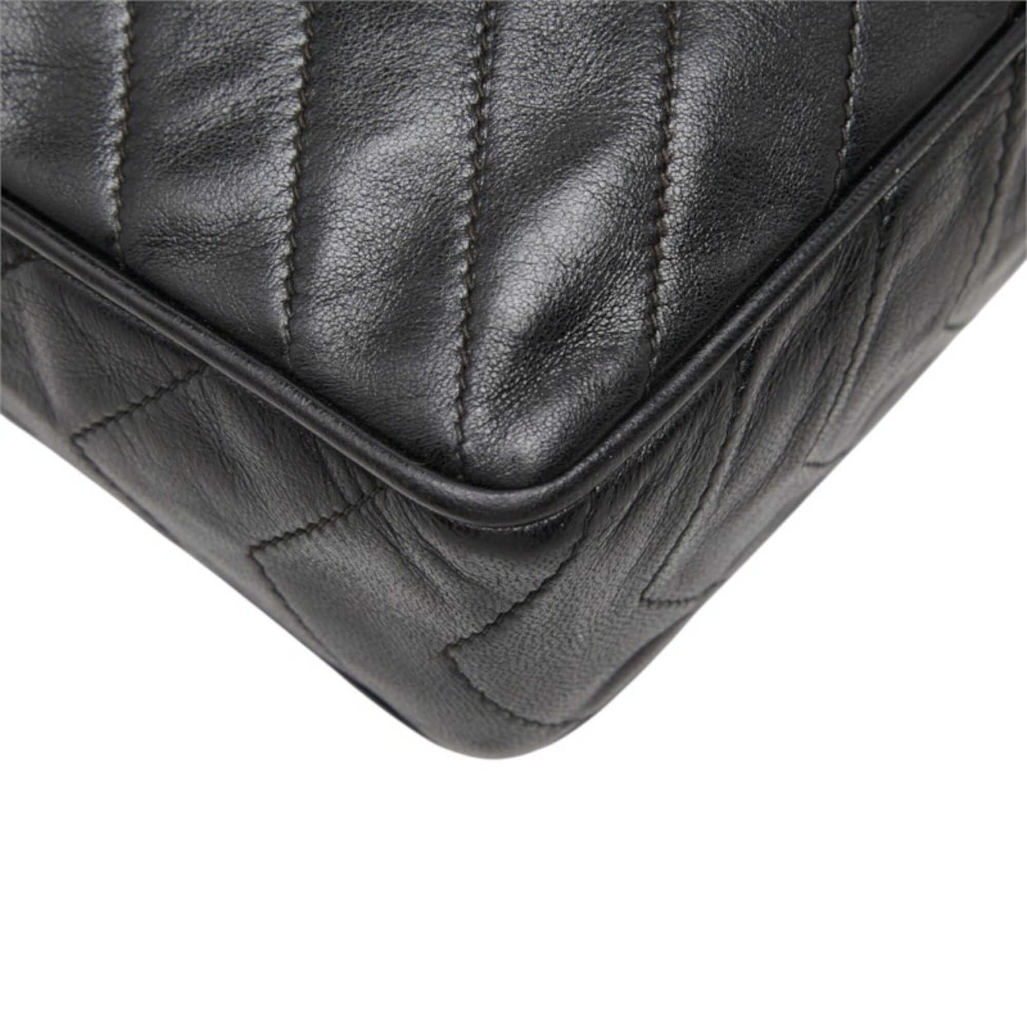 Leather Shoulder Bag (Pre-Owned) - Chanel - Modalova